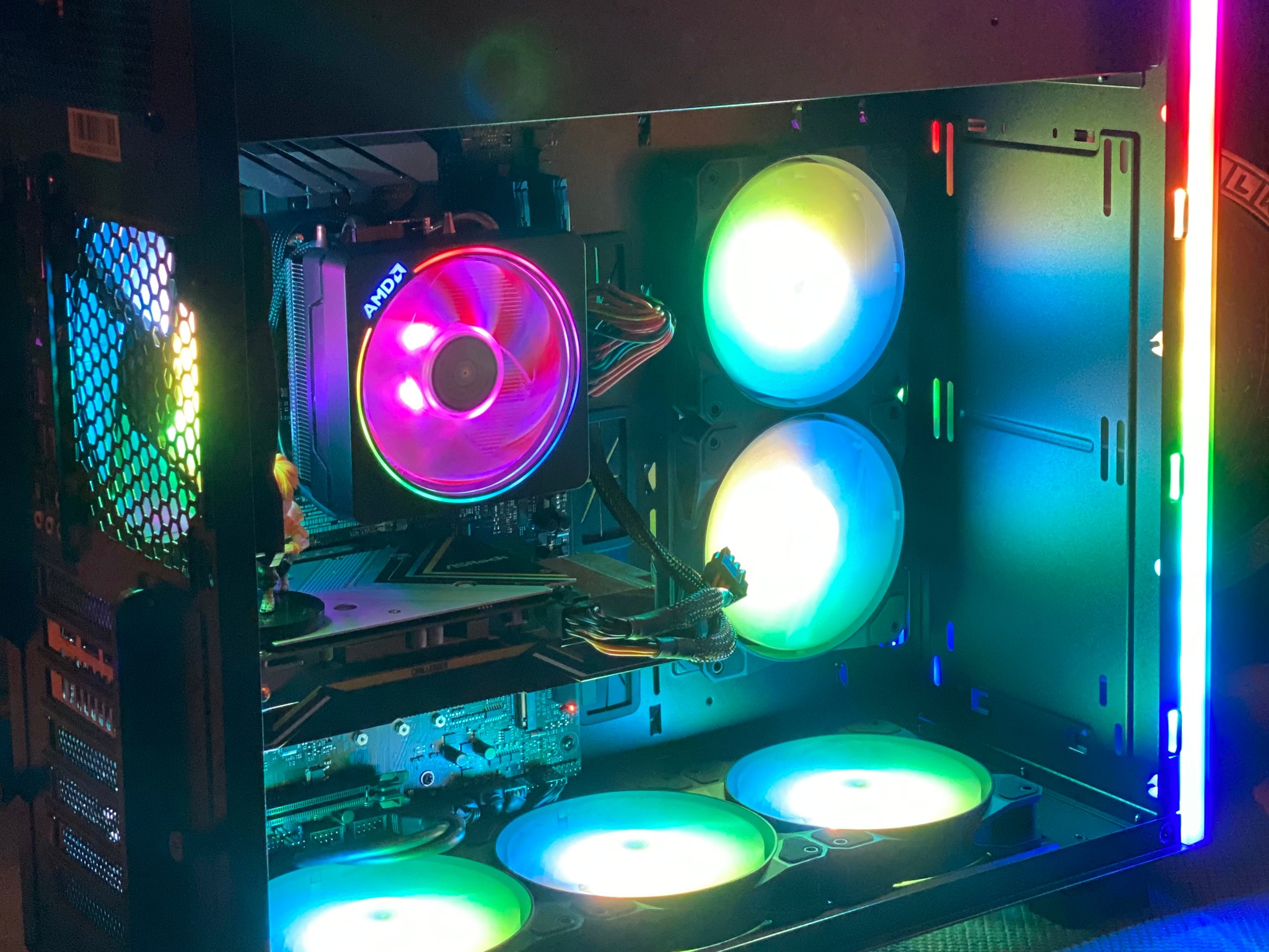 Shinjuku 新宿Lights | Ryzen 5| RX5500XT| 500GB 970EVO Samsung SSD| 16GB VENGEANCE DDR4| Windows 11 Pro