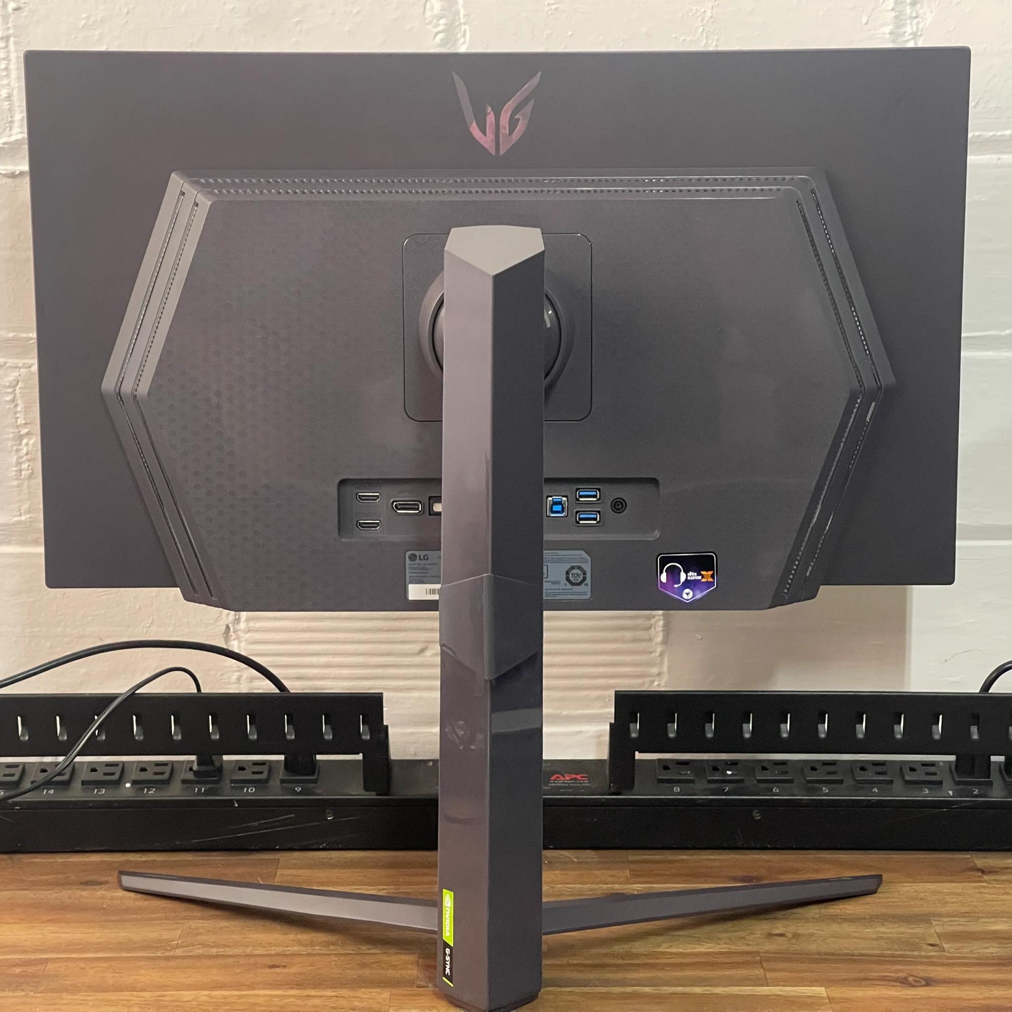 LG 27GR95QE-B 27" UltraGear OLED 1440p 240Hz Gaming Monitor