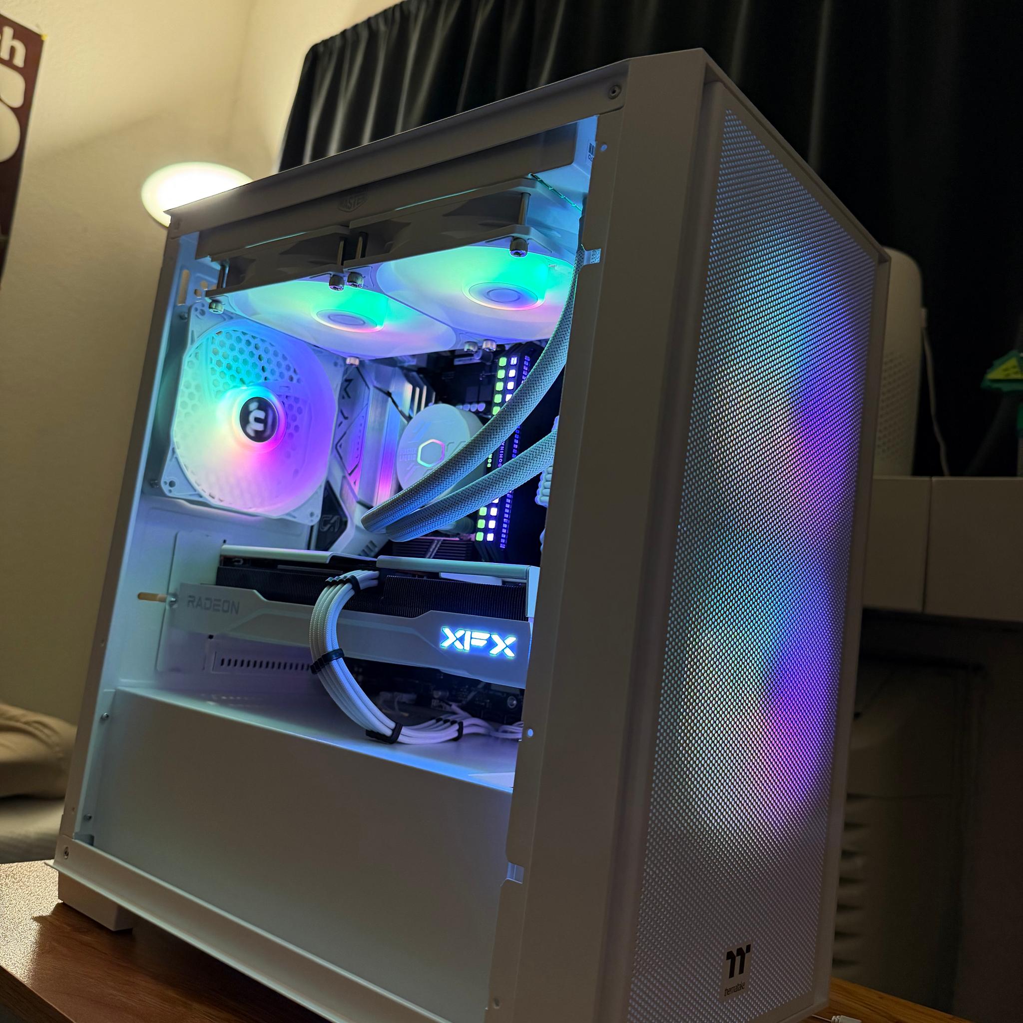 ⚡Ultimate⚡🧊 Iced Out 🧊 Intel/AMD PC! i5-13600K | 9060XT 16GB | 1TB NVME SSD | 64GB DDR4 RAM |