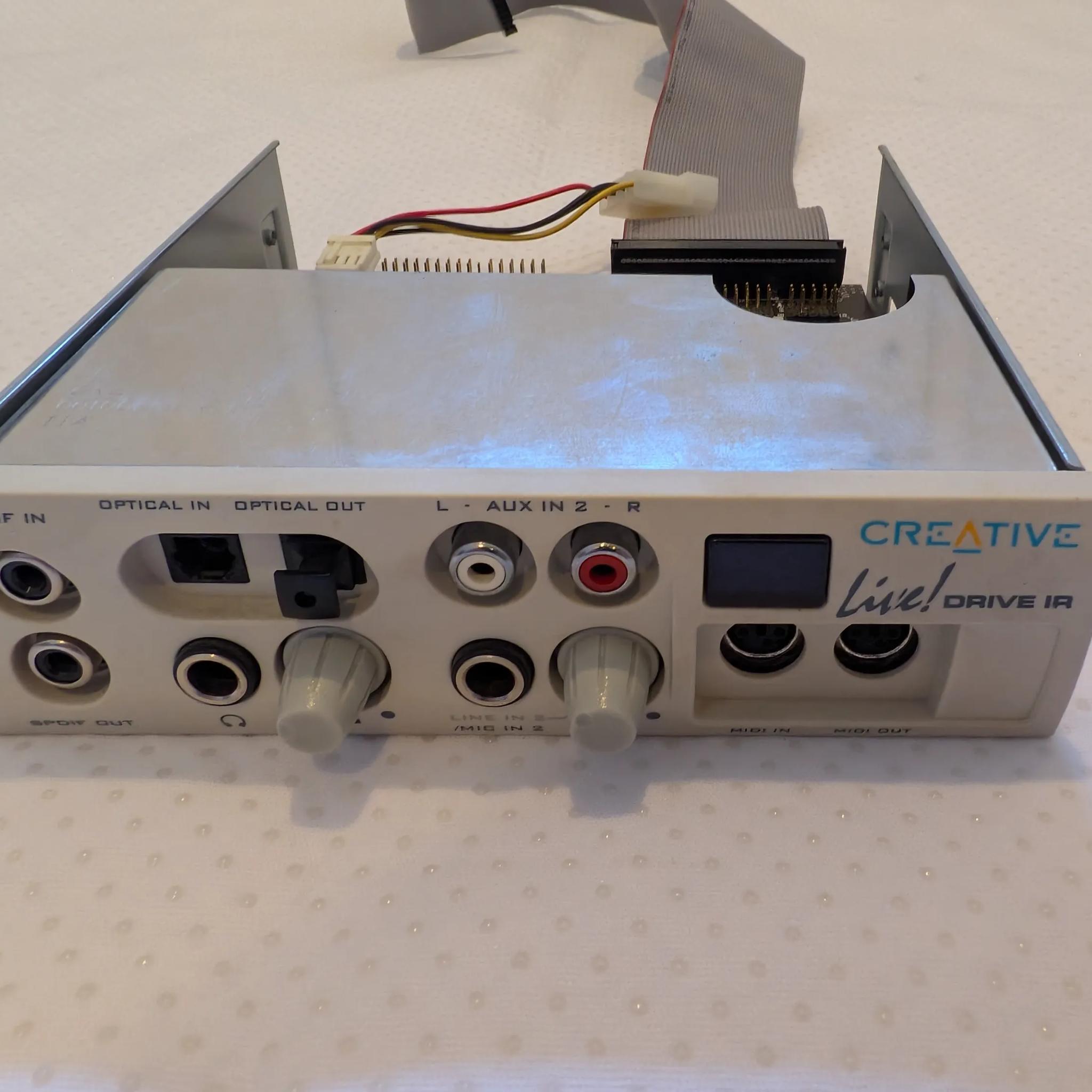 Sound Blaster Live! CT4830 sound card with Live! Drive IR SB0010 front panel