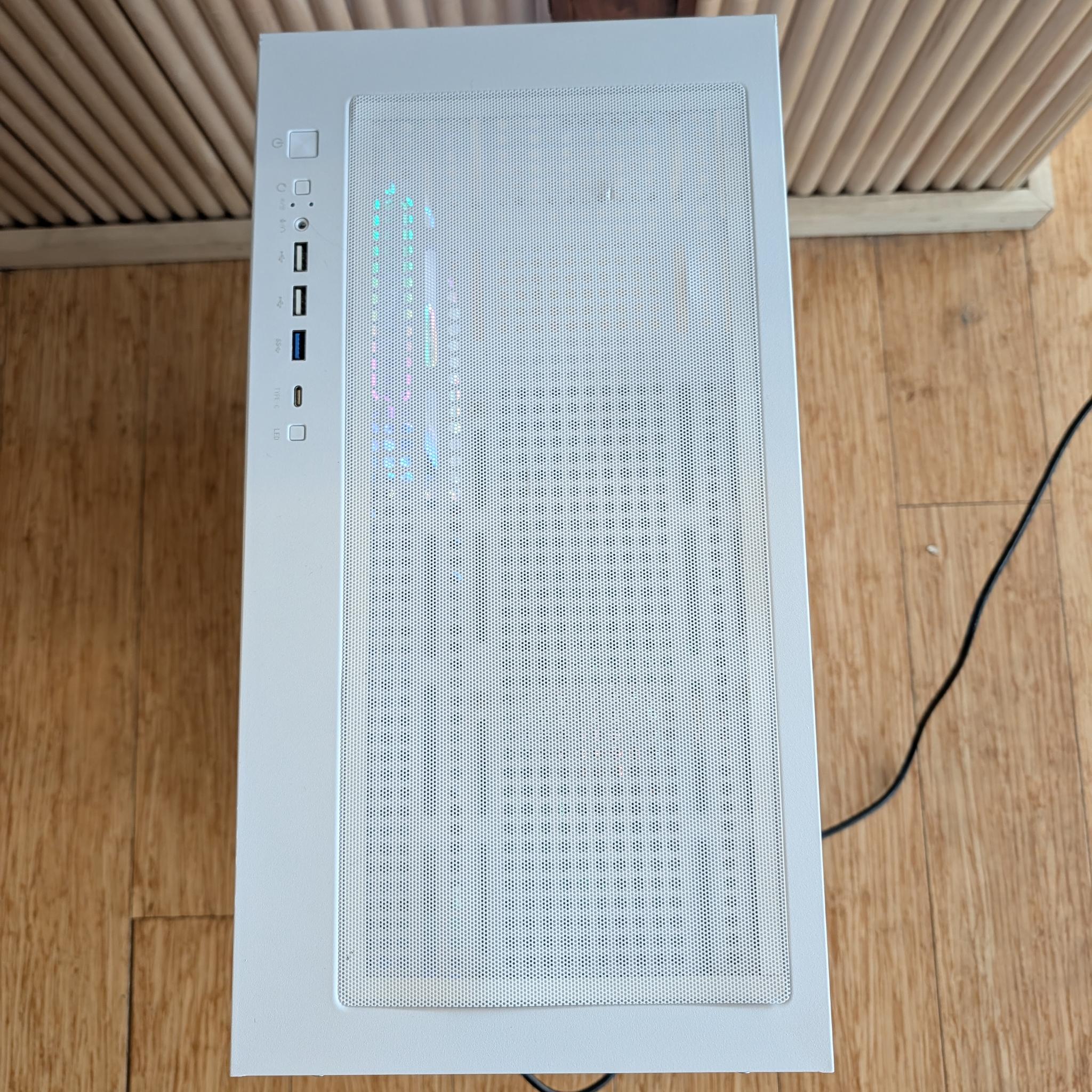 Custom White Gaming PC | RTX 4060 | I7 8086K | 16GB | 500GB |