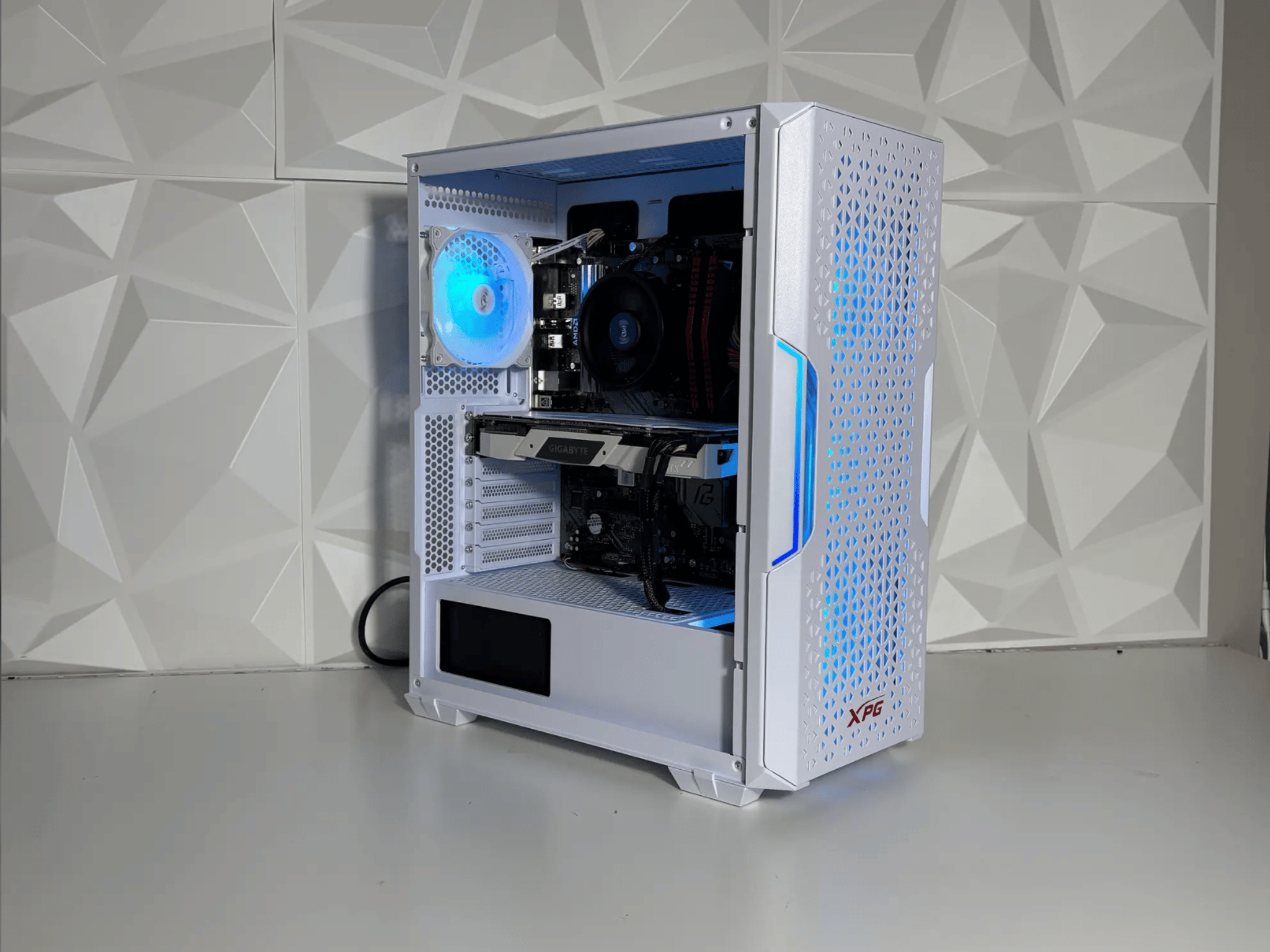 Glacier Valley (V4) Gaming PC - AMD Ryzen 5 3500, RTX 3050, 16GB DDR4, 960GB SSD
