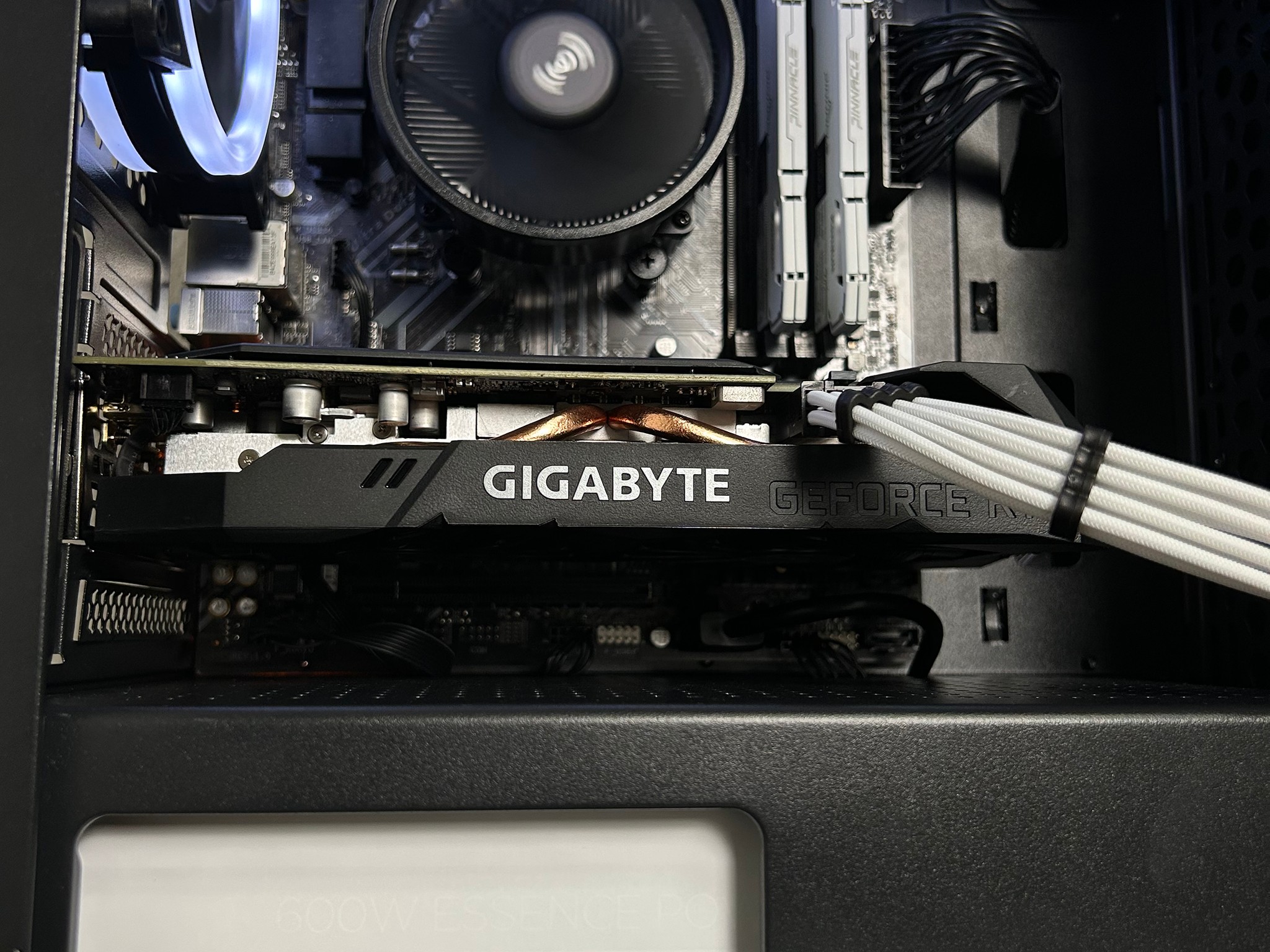 RTX 2060 | Ryzen 5 3600 | 16GB 3600MHz | 512GB NVME