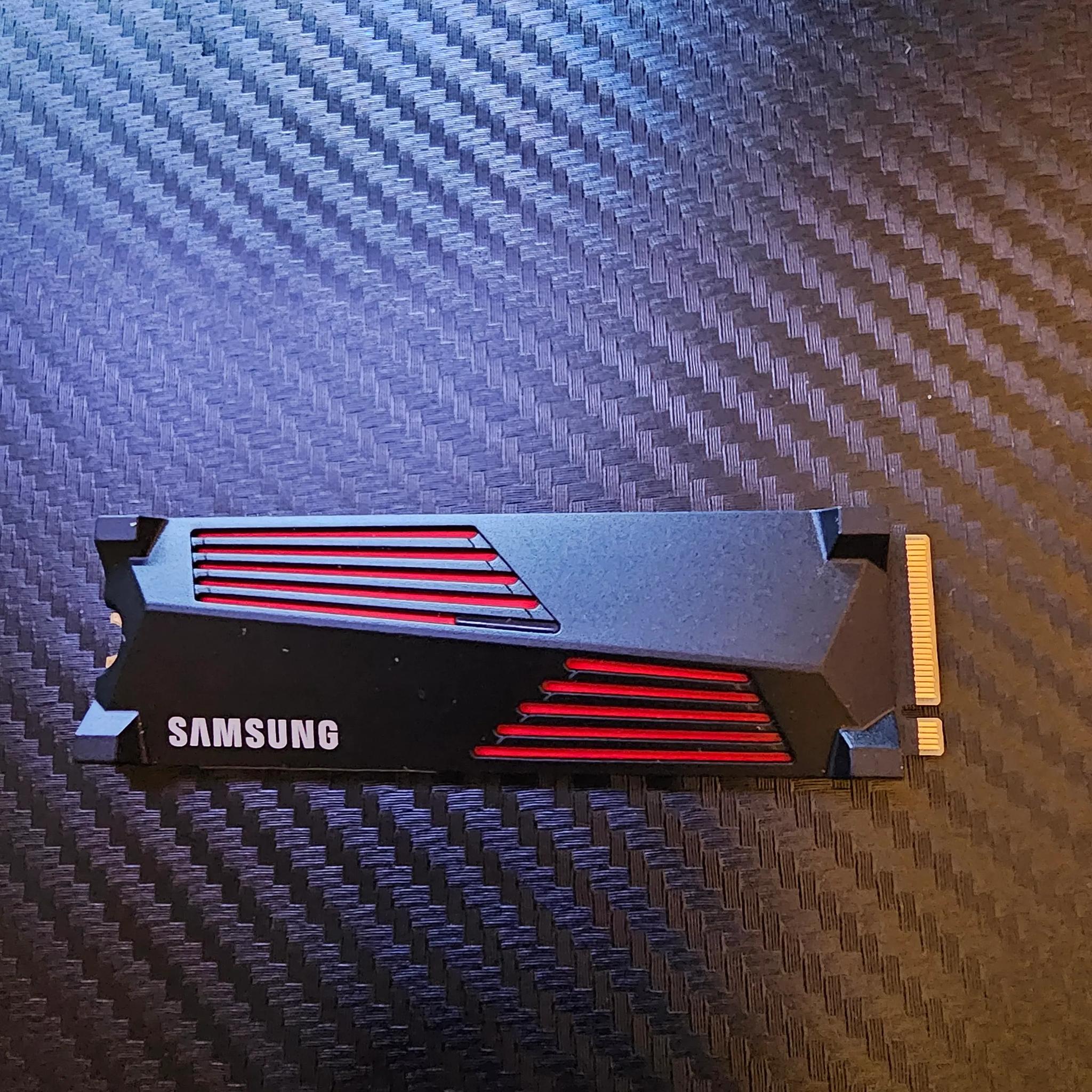 SAMSUNG 990 PRO w/ Heatsink SSD 1TB PCIe 4.0 M.2 Internal Solid State Hard Drive