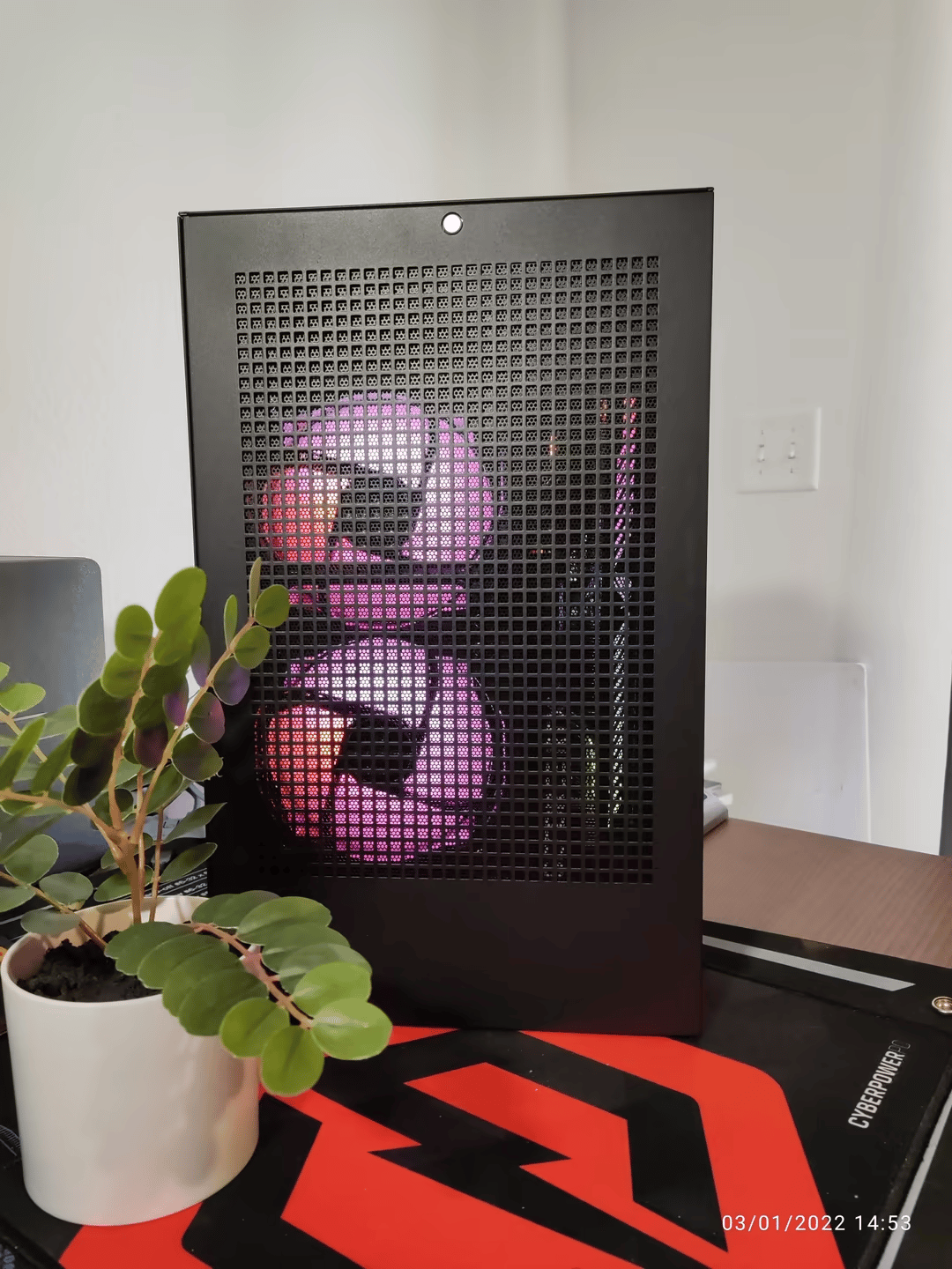 Hyte Revolt 3 Ryzen 5 5600G | RTX 3060 Strix | 500GB SSD | 16GB Ram