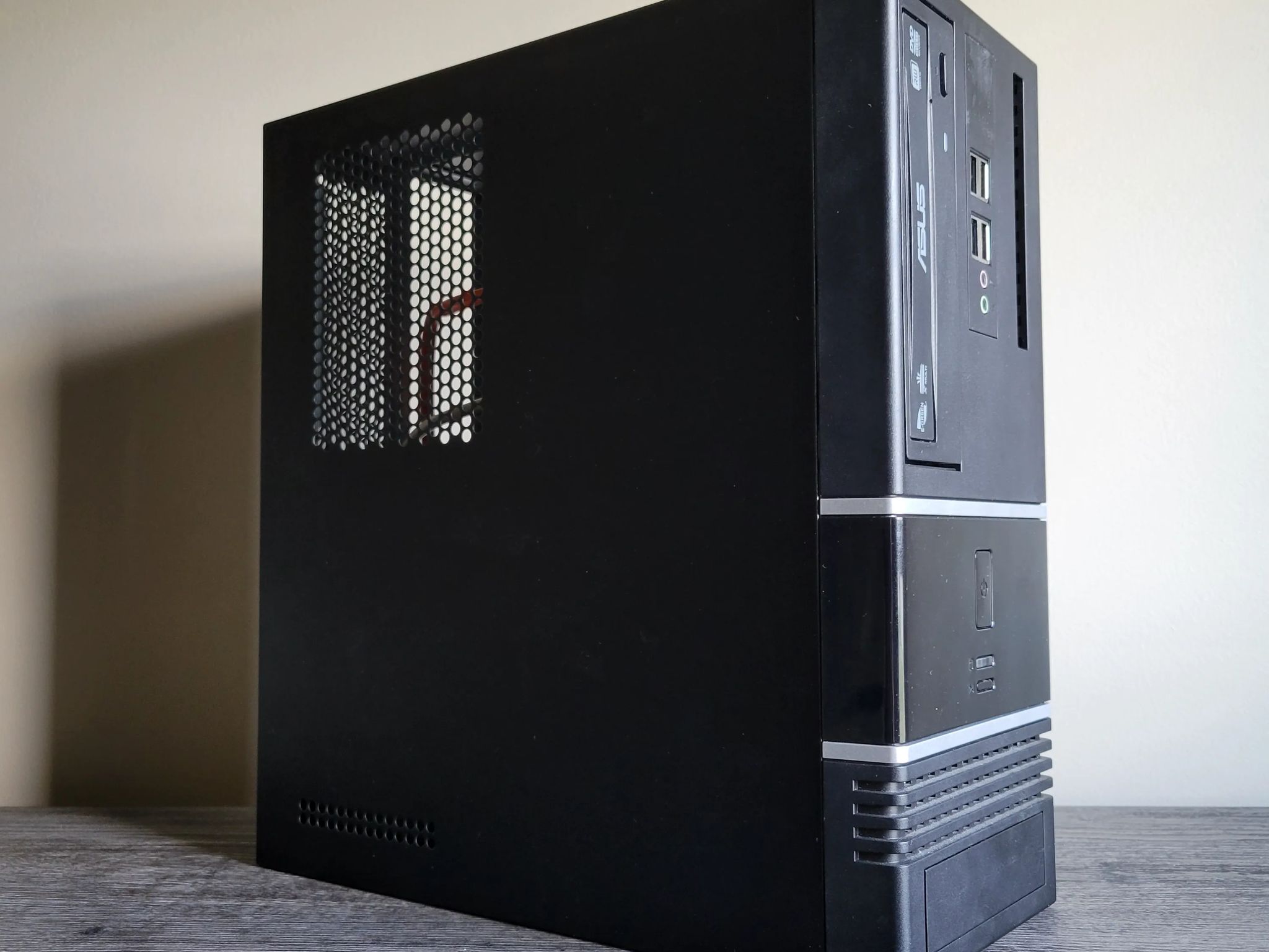 In Win BK623 MicroATX Small Form Factor Case
