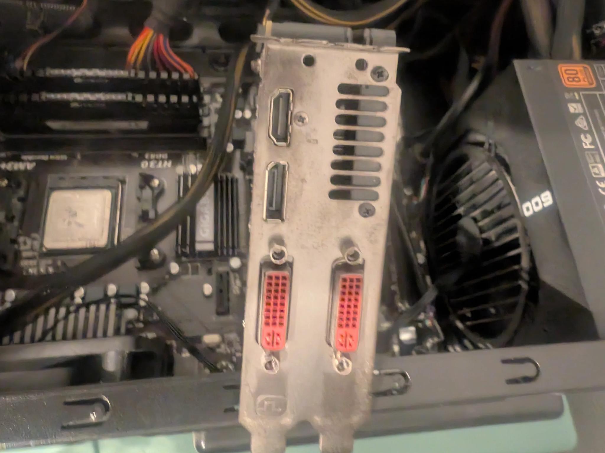 XFX Radeon R9 270