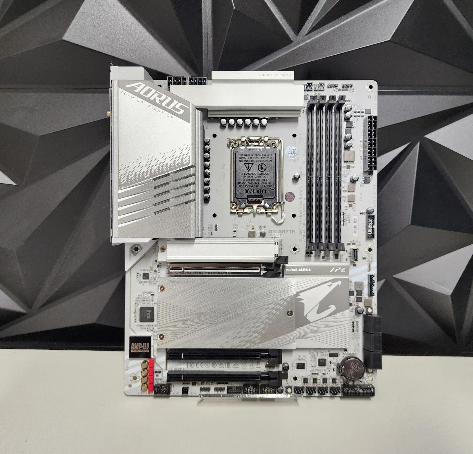 GIGABYTE Z790 AORUS ELITE AX ICE - Image 1