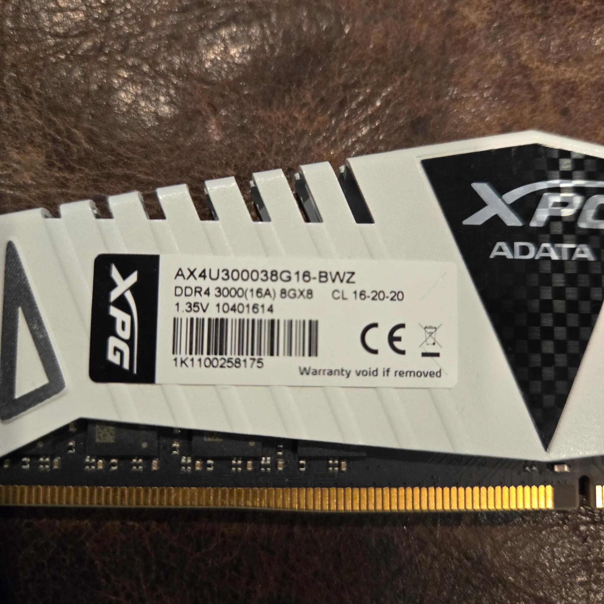 Adata XPG 32GB 8GB DDR4 3000 Desktop Gaming RAM