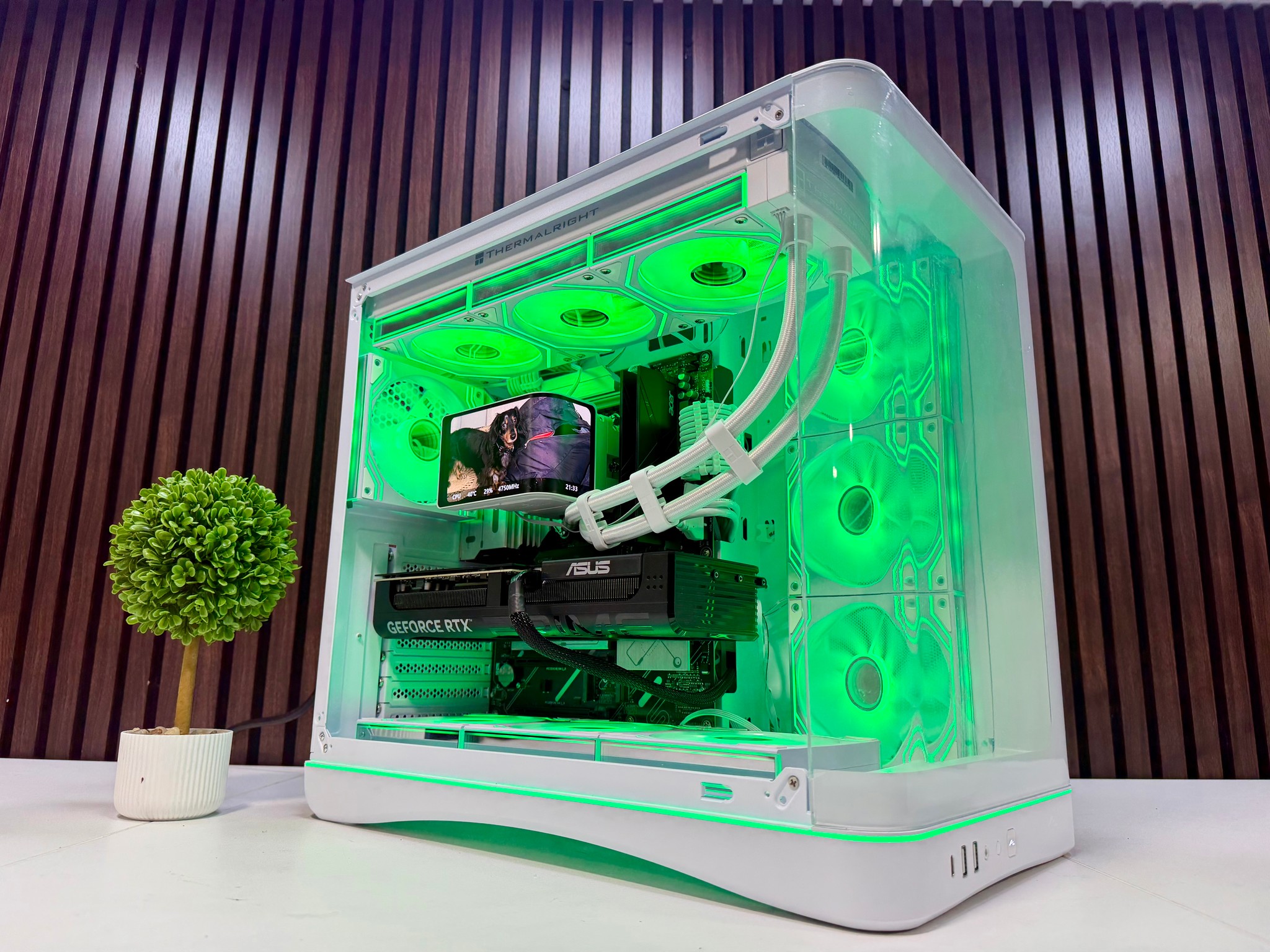 RTX 5080 | Ryzen 9800X3D | 32GB DDR5 | 2TB M.2 | 1000 Watt Gold PSU | LCD AIO