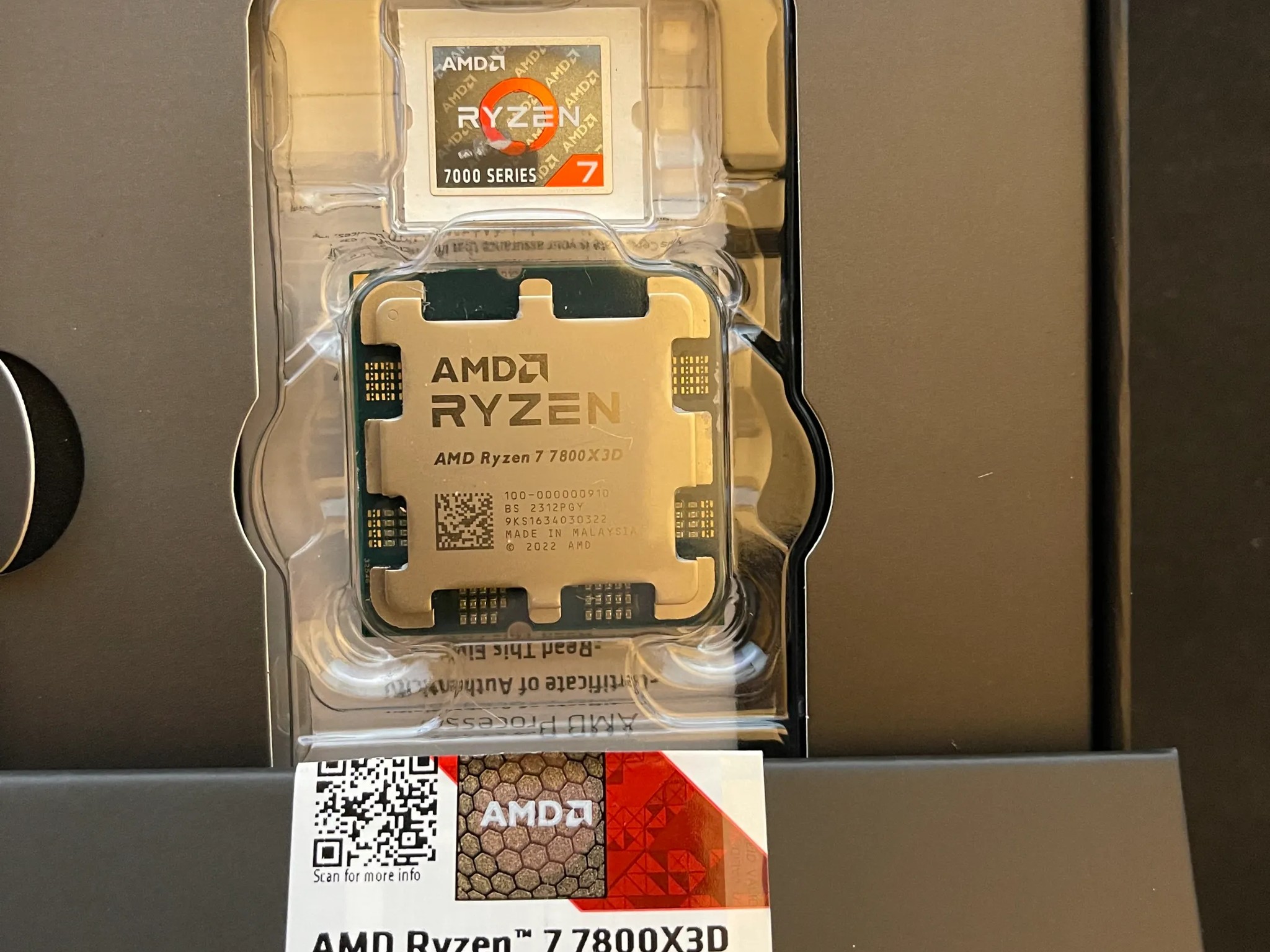 AMD Ryzen 7 7800X3D