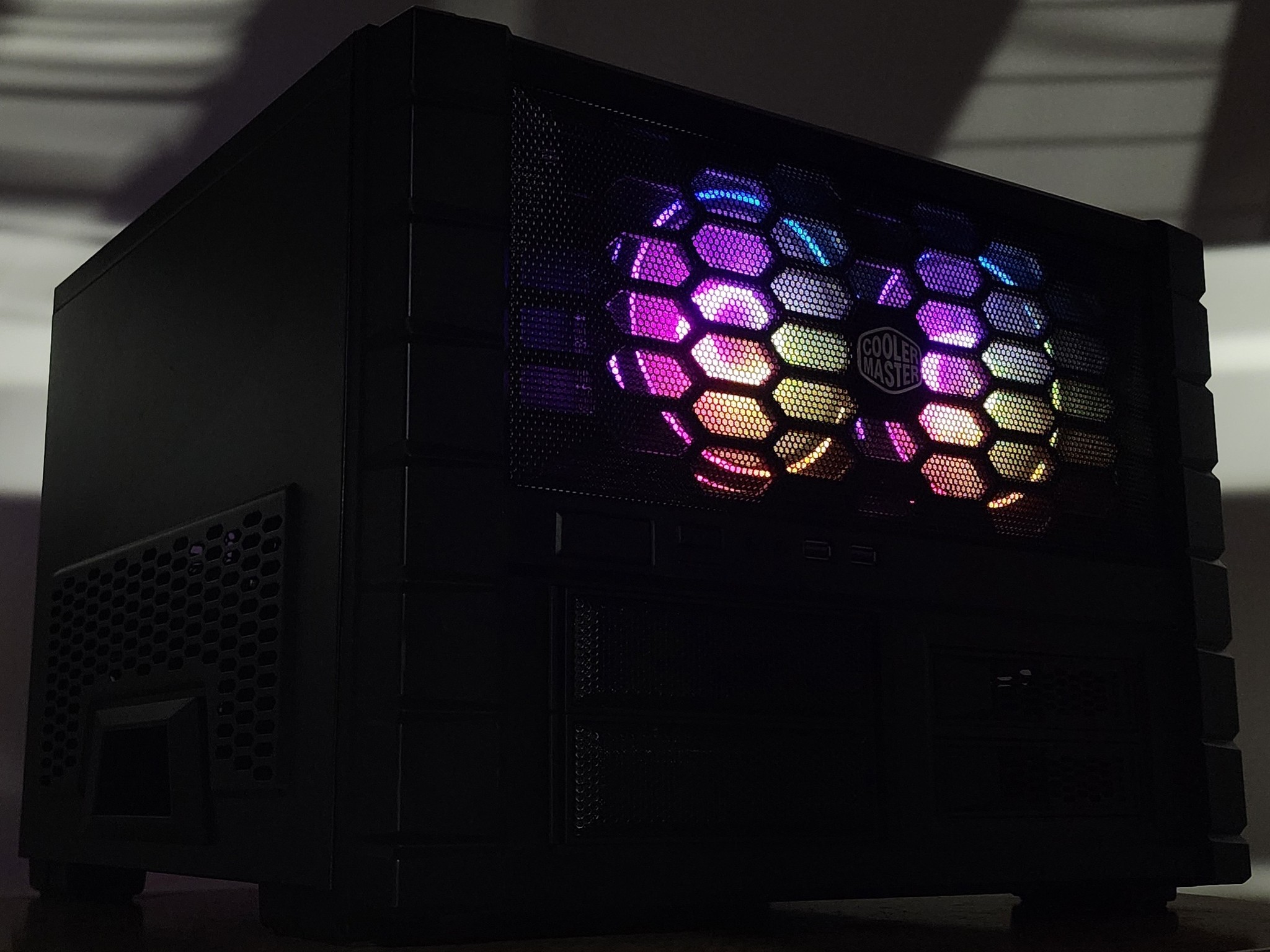 Gaming PC Ryzen 7 5700X 16GB RAM 1TB SSD RX 7700 XT 12GB Windows 11 Computer