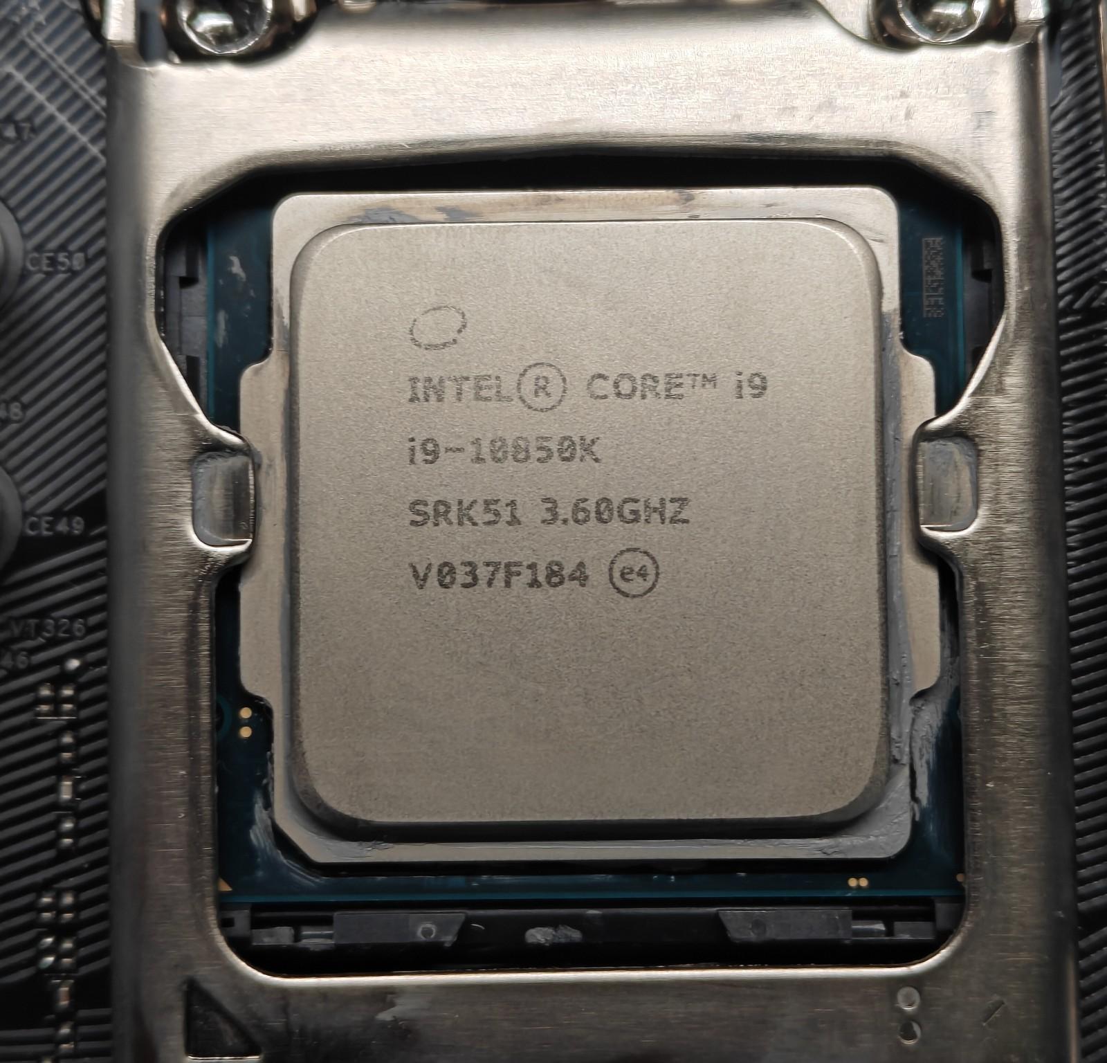 Intel Core i9-10850K | 5.2 GHz | 10 Core 20 Thread | LGA 1200 CPU