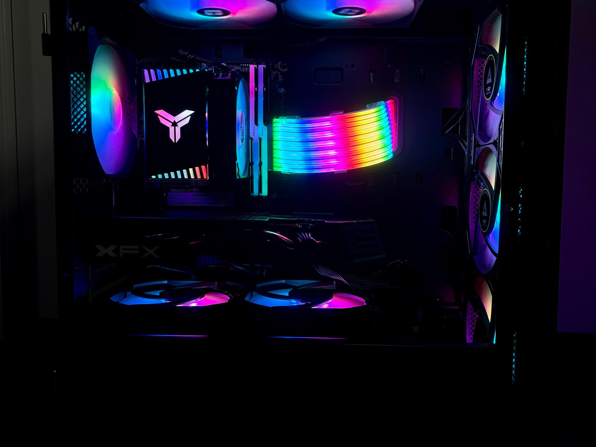 The RGBEAST 🔥 “Aesthetics Over Everything” -ZTT [RX 580 Budget Build]
