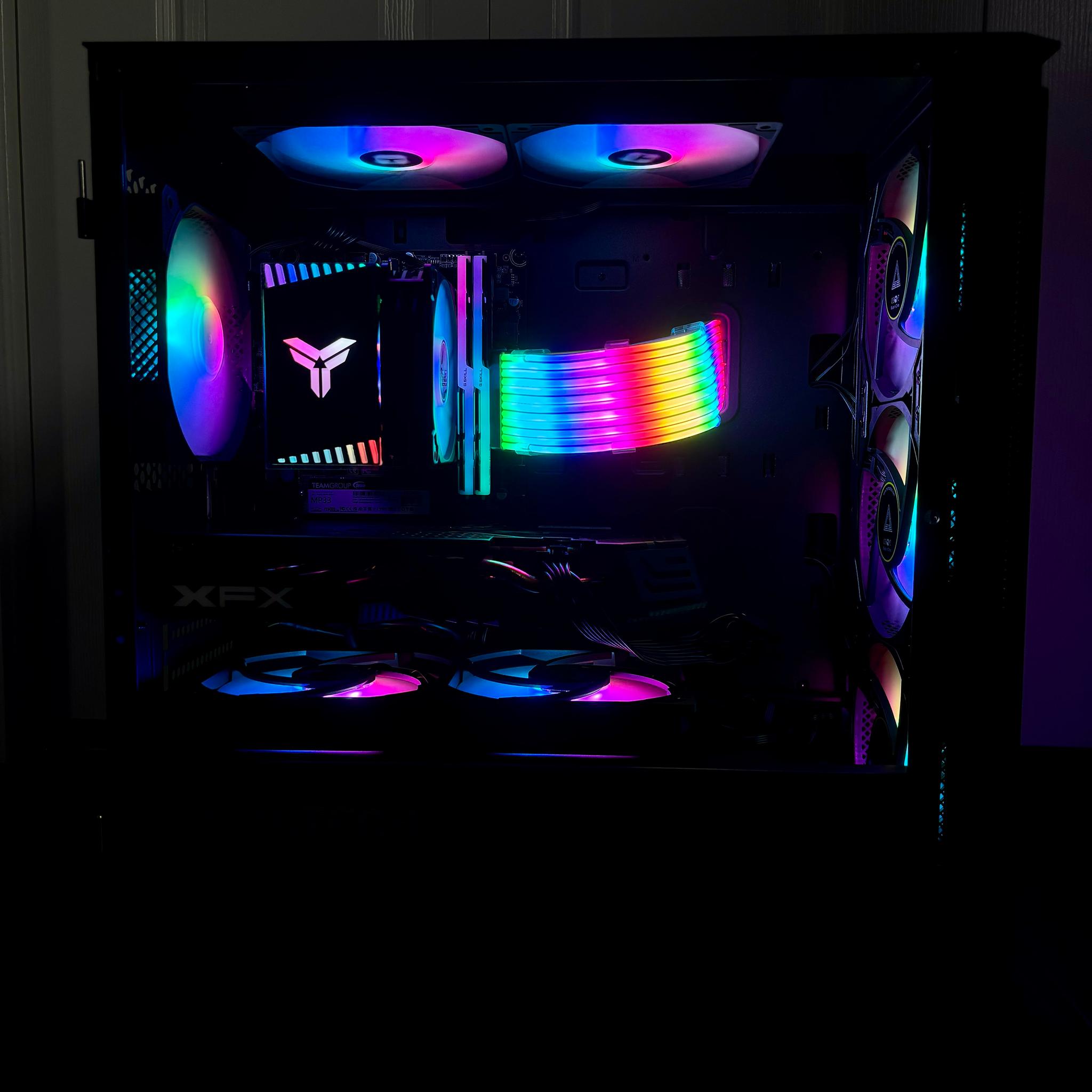 The RGBEAST 🔥 “Aesthetics Over Everything” -ZTT [RX 580 Budget Build]