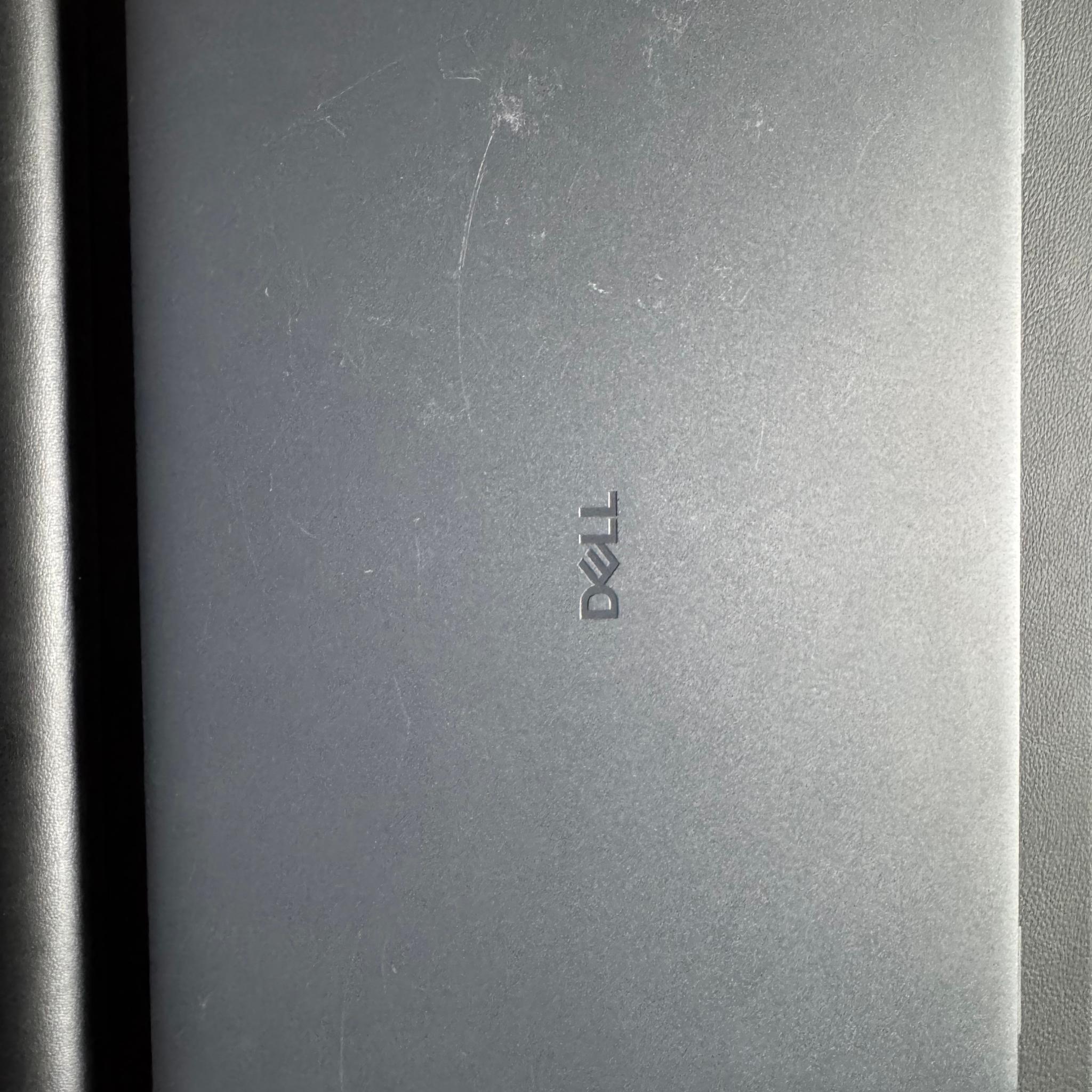 Dell Pro 14 2025 Build
