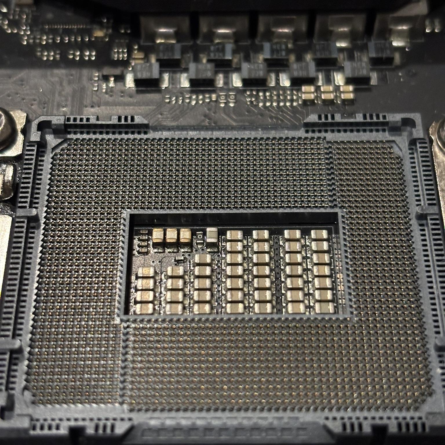 ROG Strix Z790-I Gaming Wifi