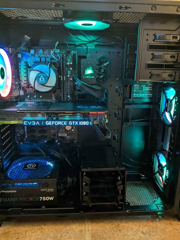 200 FPS Fortnite | Gaming PC | i5-8600k, GTX 1080 Ti, 16GB DDR4, 500GB SSD, Win11, WiFi