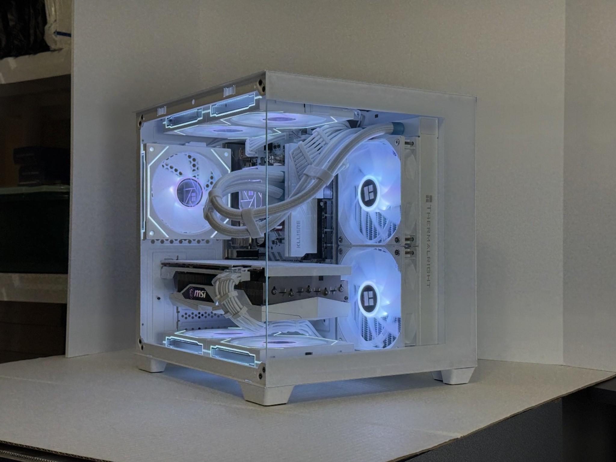 ⚪️Mystic White⚪️ 1440p | RX 6700 XT | Ryzen 5 5600 | 1TB