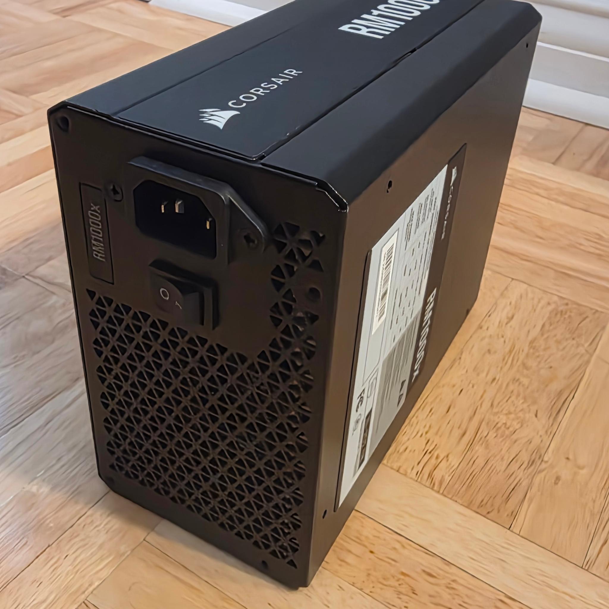 Corsair RM1000x ATX