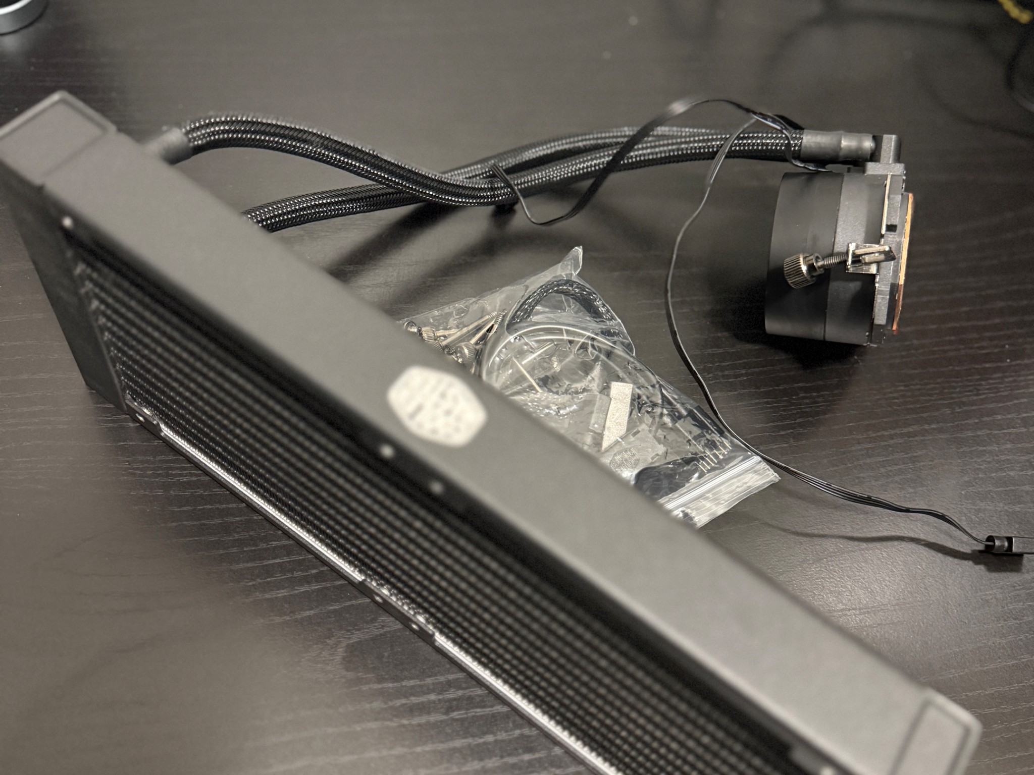 Cooler Master Liquid Cooler AM5/AM4 ML240L RGB V2 (NO FANS)