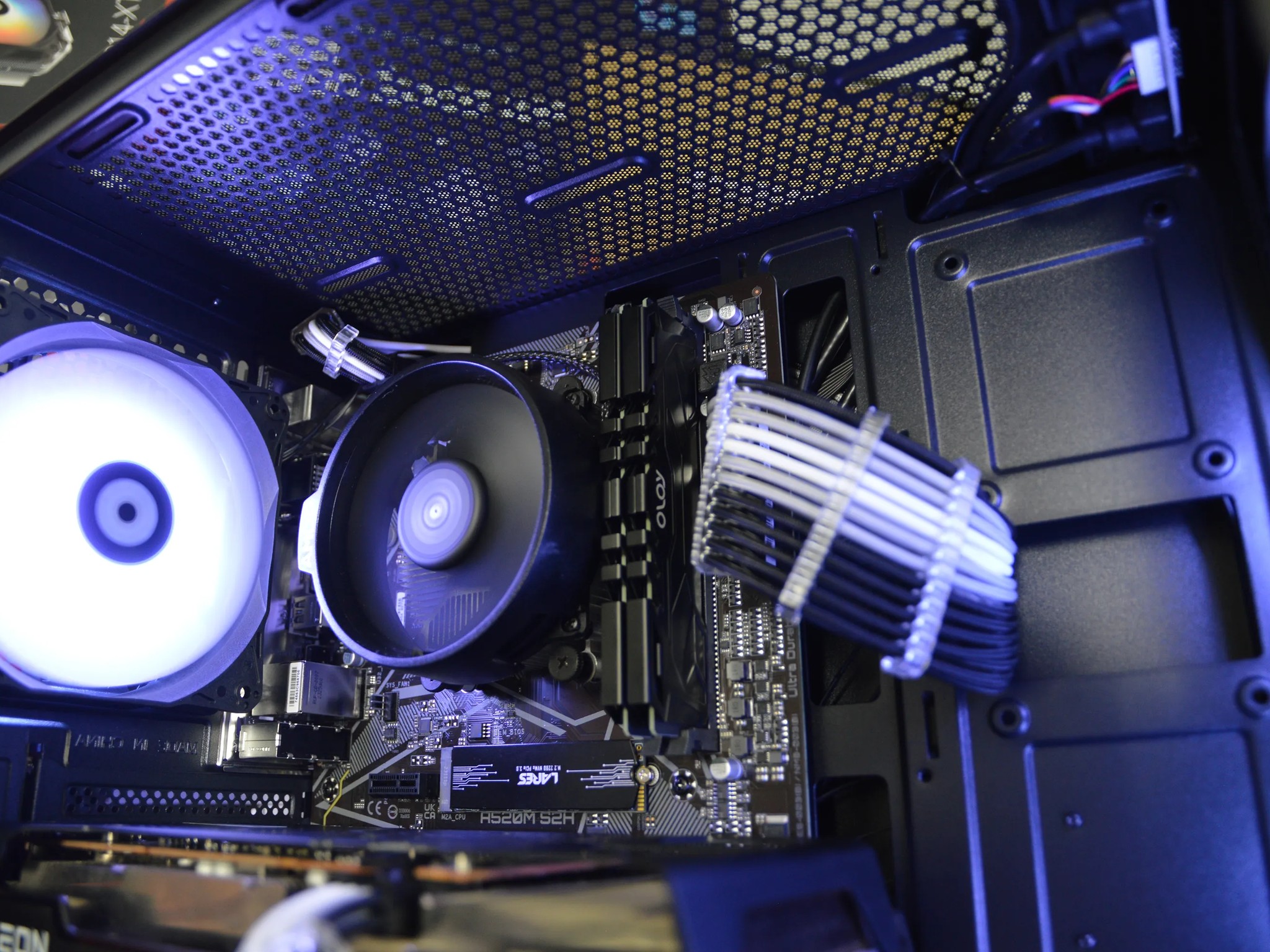 🟣🕷️| RX 6600 8GB | RYZEN 5 3600 | 16GB RAM | 1TB NVME SSD | Royal Widow |
