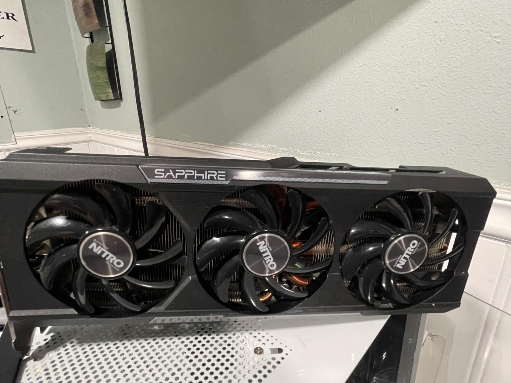 Sapphire R9 390!