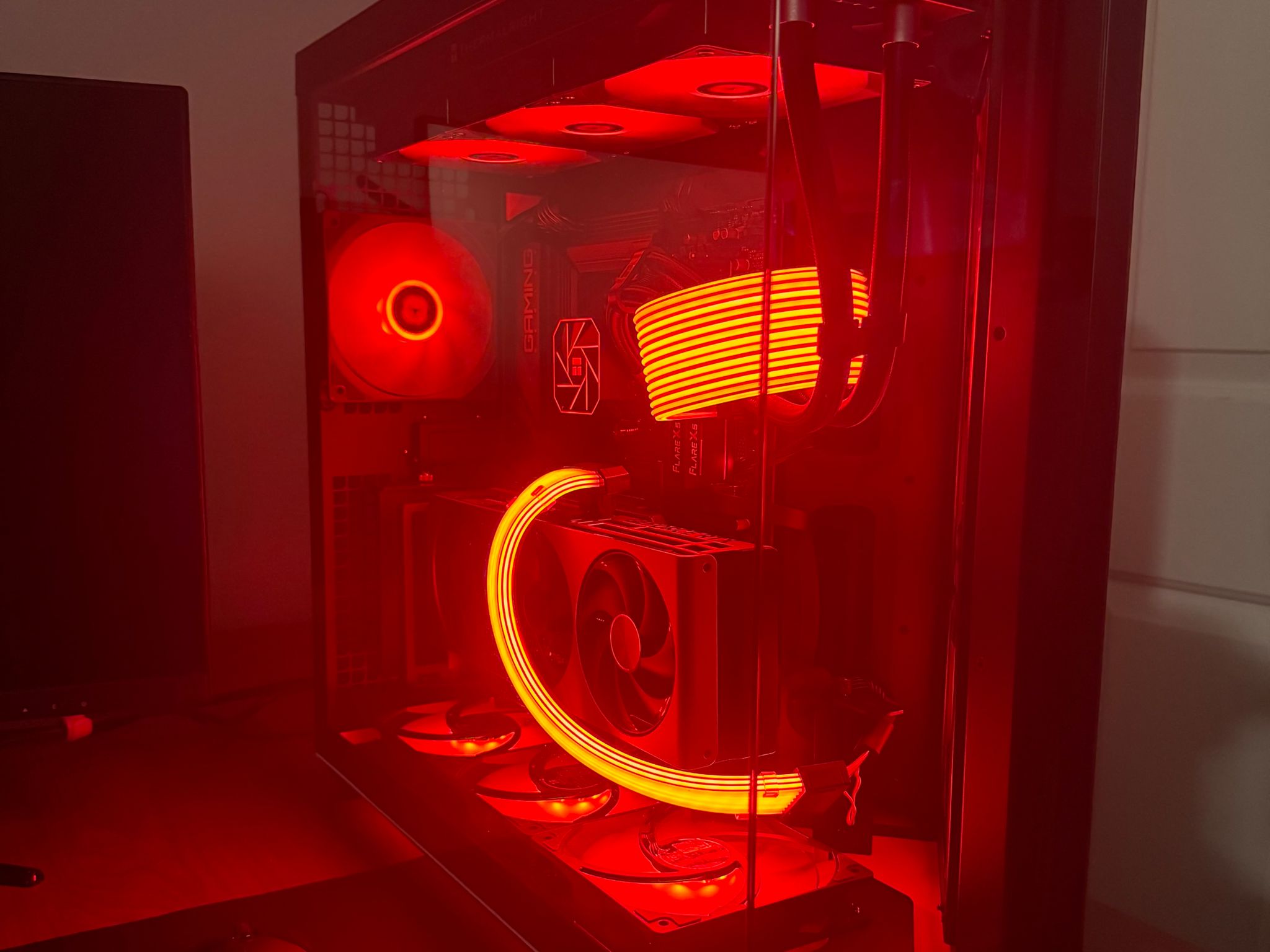 RTX 5080 - Ryzen 7 9700x - 32GB 6000mt/s DDR5 - 3TB of nvme SSD - Stream/gaming/creator ready