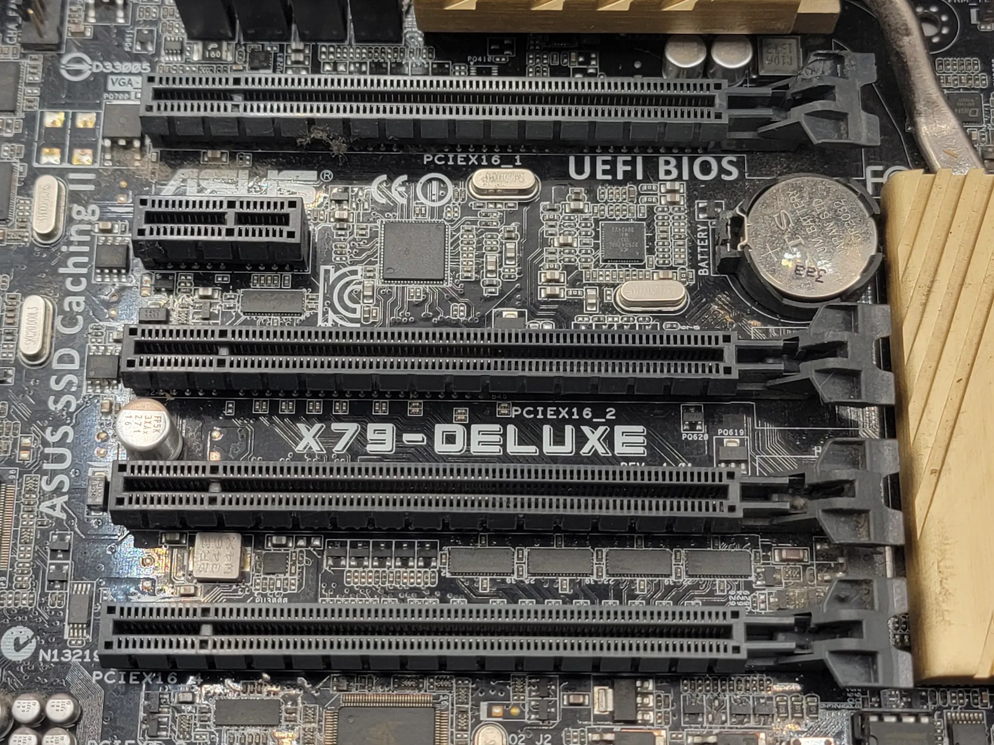 ASUS X79-Deluxe W/i7 4820K X79 ATX Motherboard DDR3
