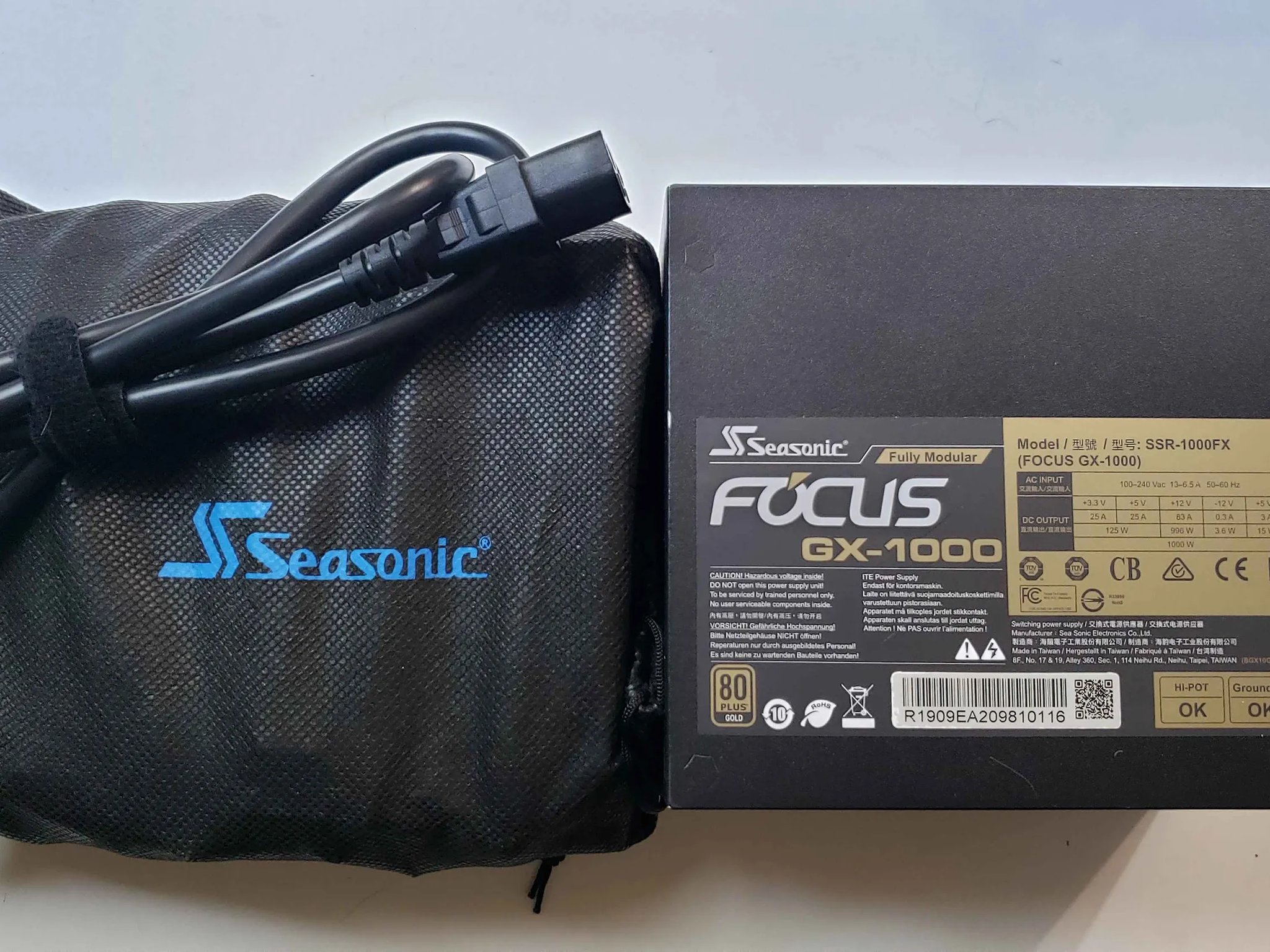 Seasonic Focus GX-1000 Fully Modular 80+ Gold Power Supply w/ Cables