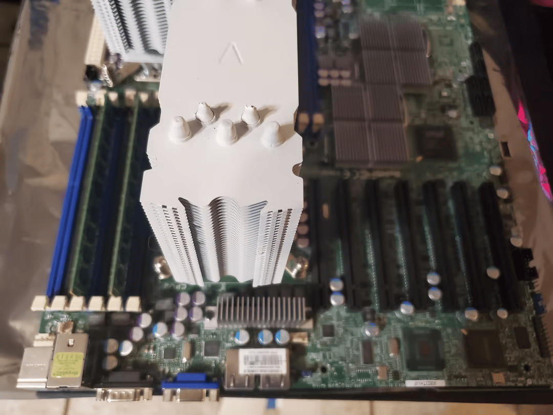 Supermicro X8DTH-IF-BM003 with CPU/RAM/HEATSINK