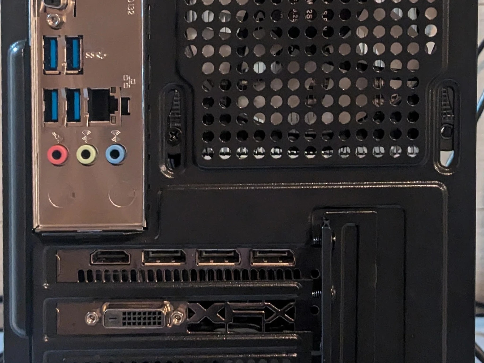 Gaming PC - Ryzen 5 3600, RX 580 8gb, 16gb RAM / 512gb SSD