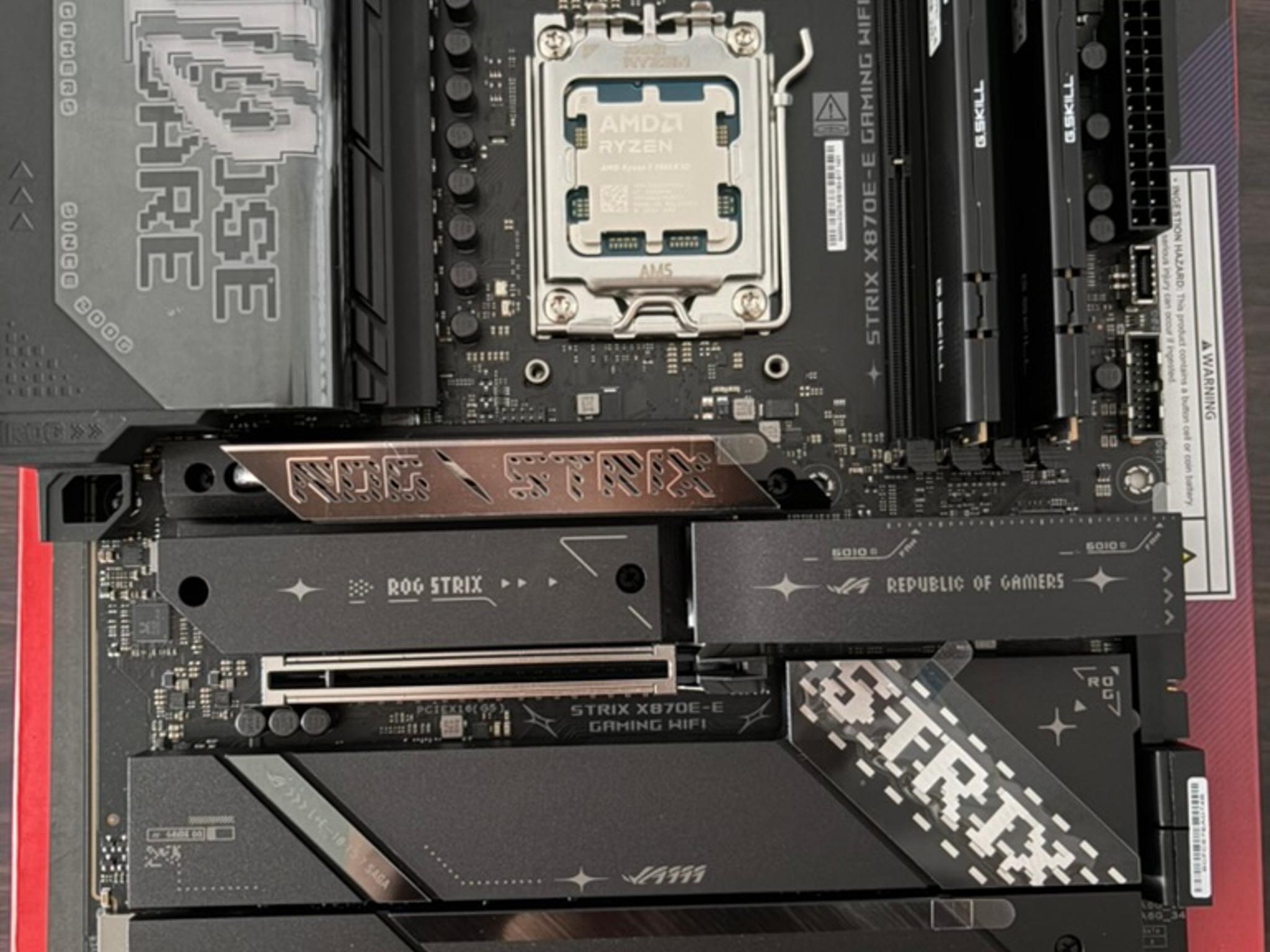 AMD 9800X3D + ROG Strix X870E-E Gaming WiFi + 64GB DDR5 RAM 6000mhz