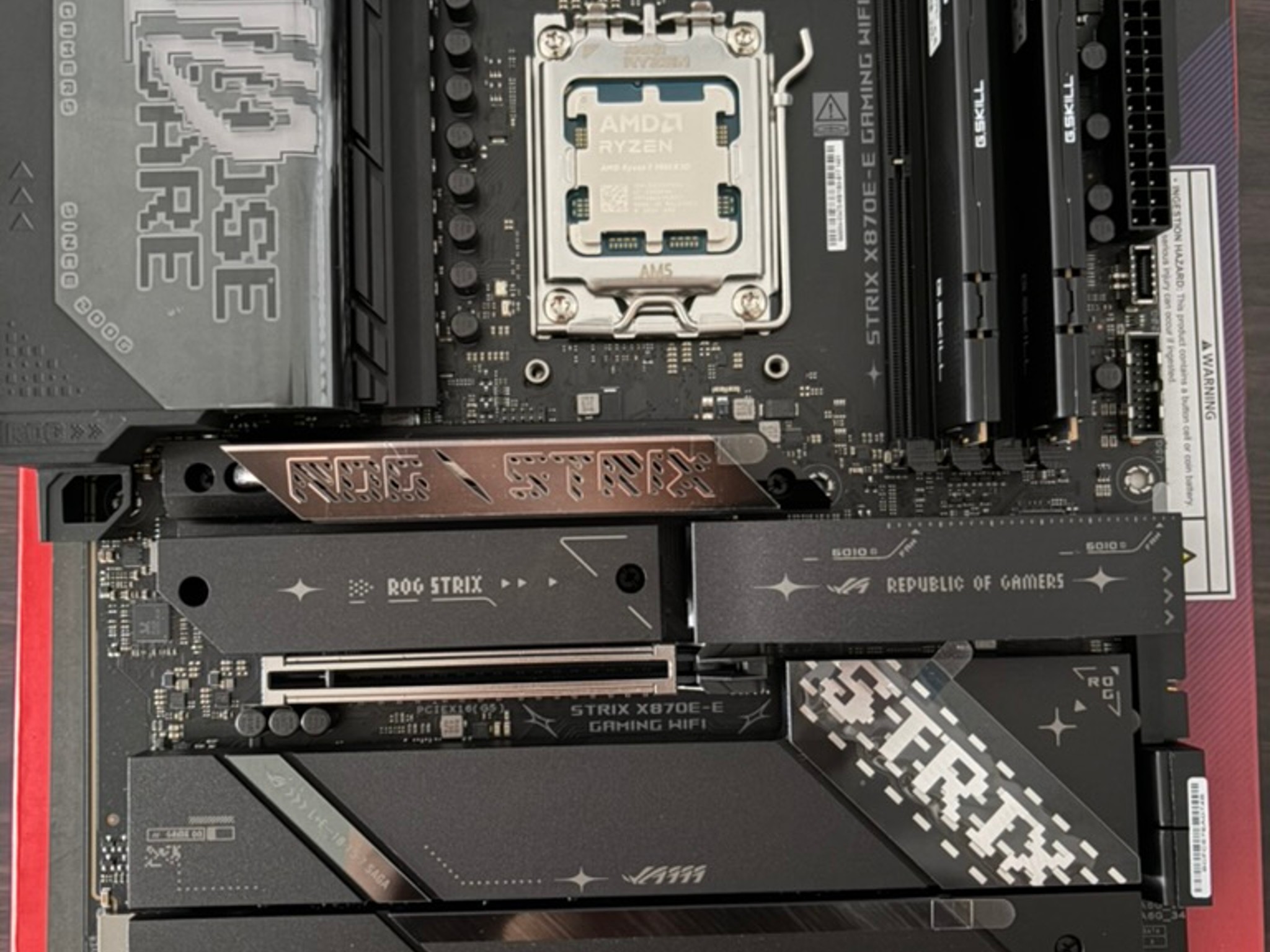 AMD 9800X3D + ROG Strix X870E-E Gaming WiFi + 64GB DDR5 RAM 6000mhz