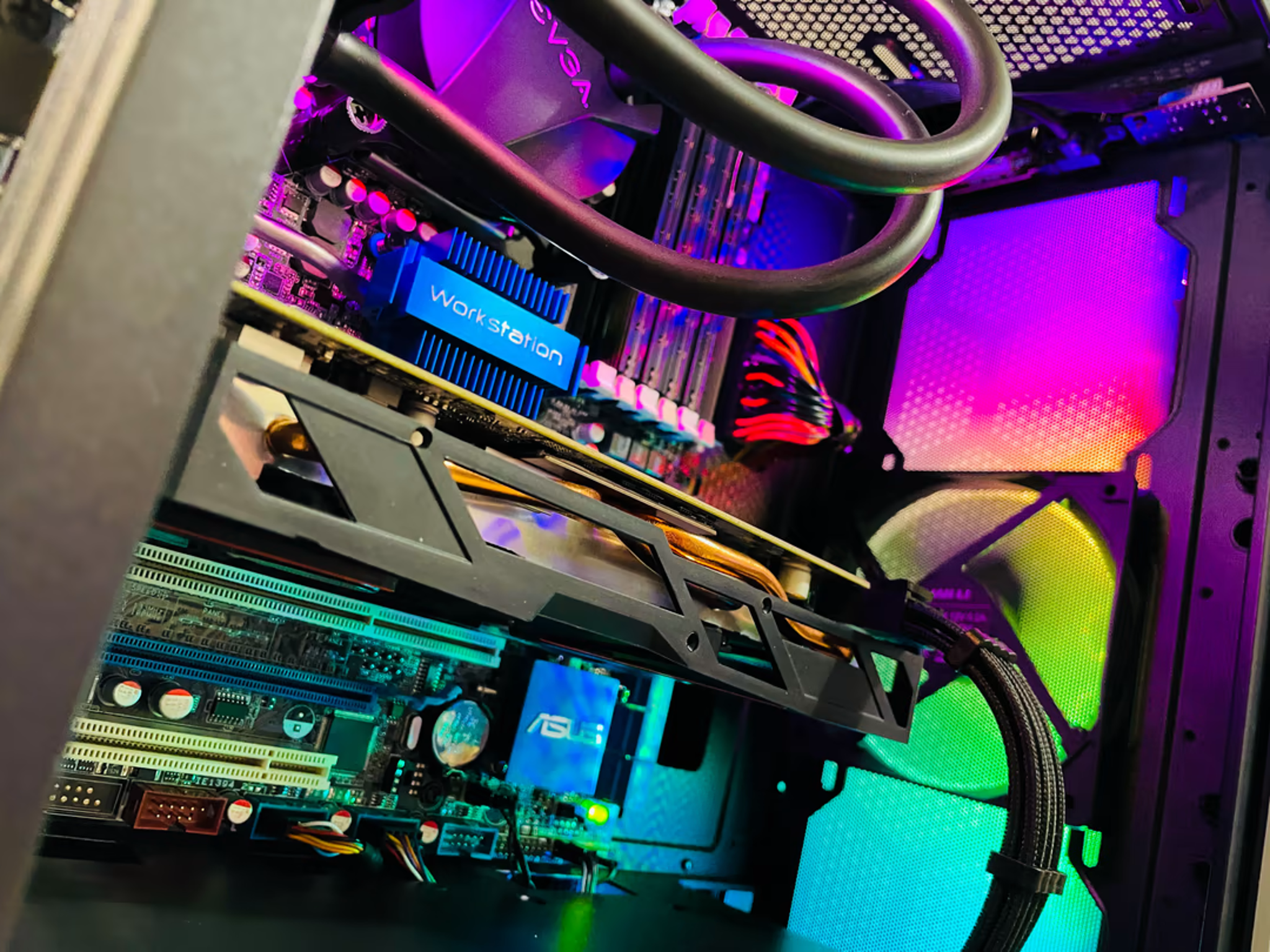 “Pathfinder” Intel Xeon 6-Cores, Rx 570 4GB