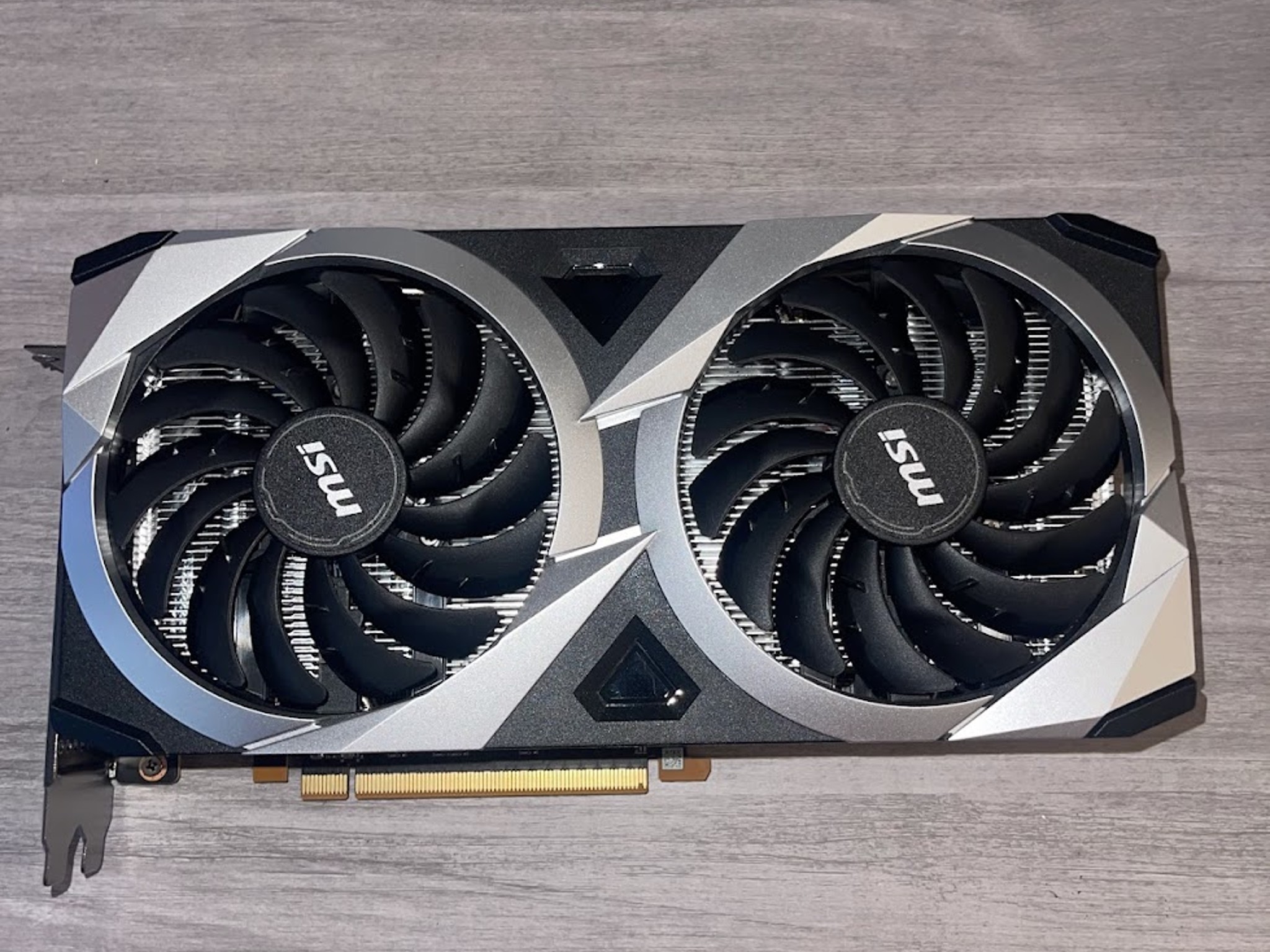 MSI Mech 2X RX 6750XT