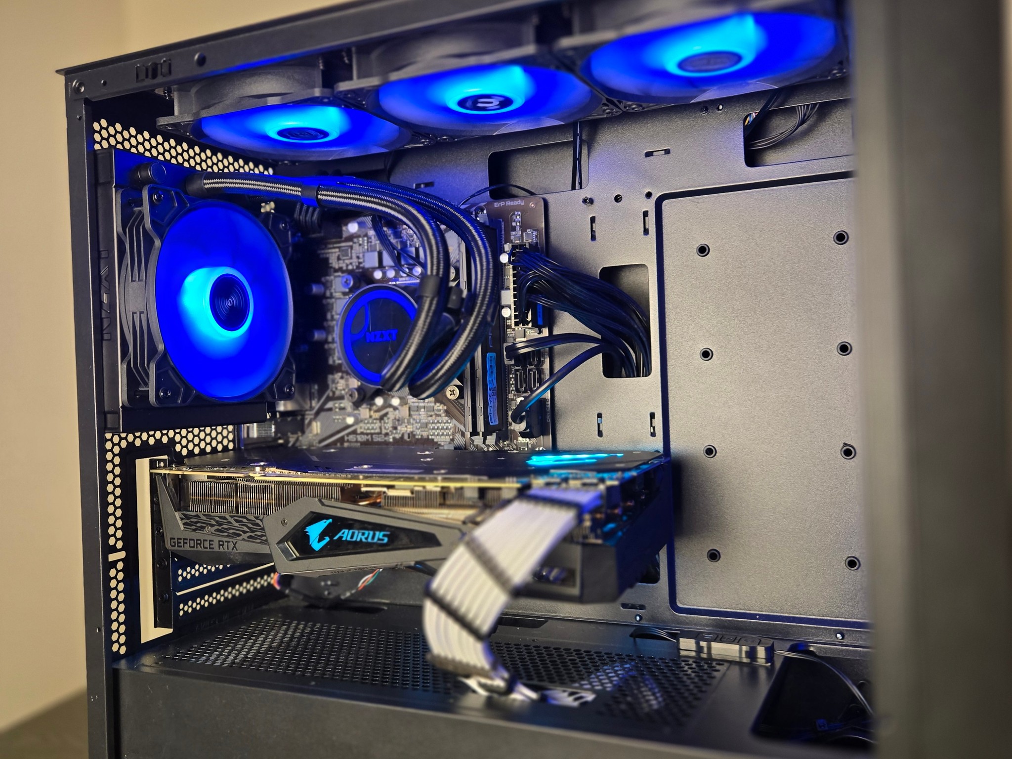 RTX 2080 Super | i7 11700F | 16gb DDR4 | 1tb Storage