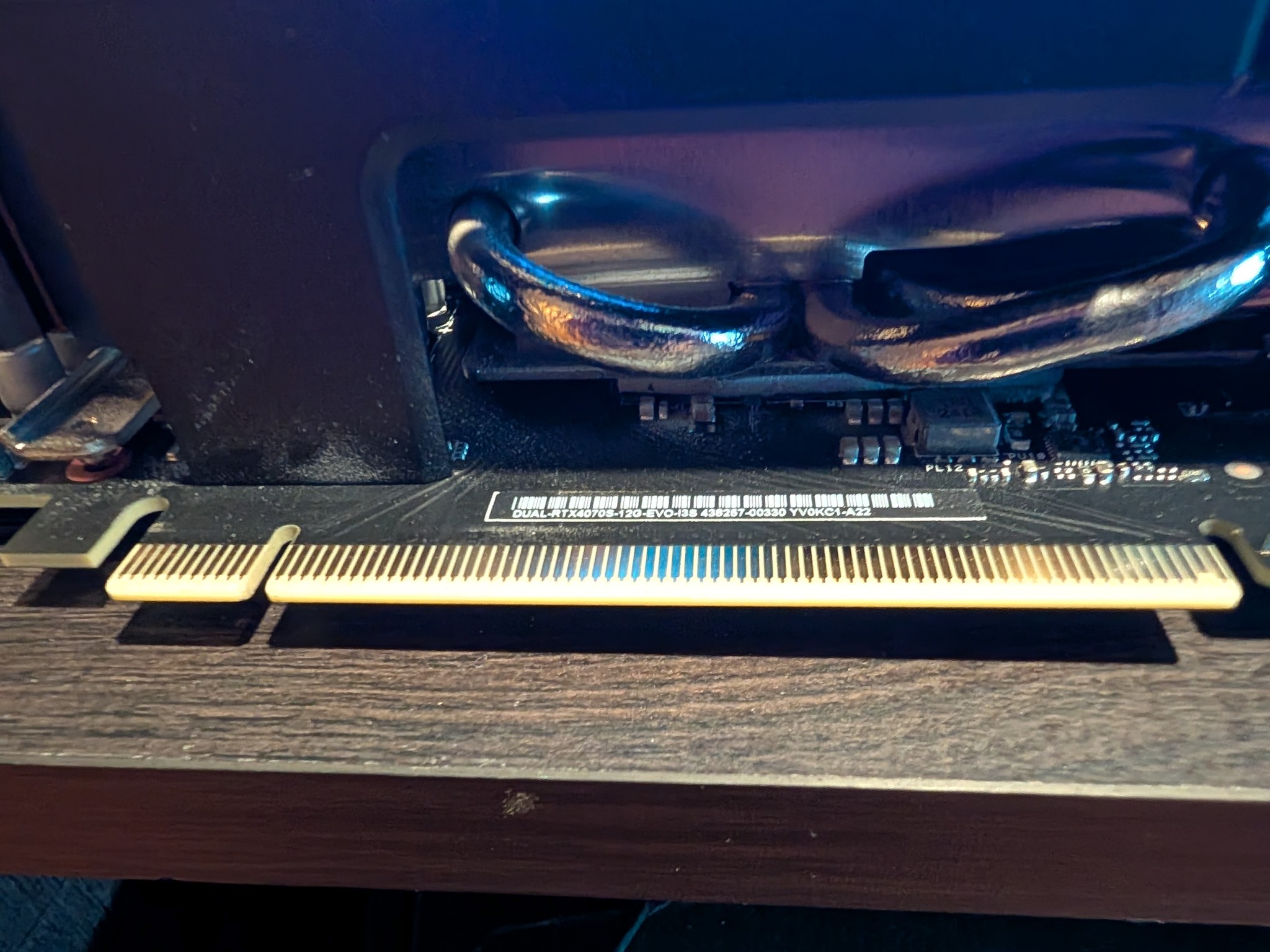 Asus DUAL GeForce RTX 4070 SUPER evo