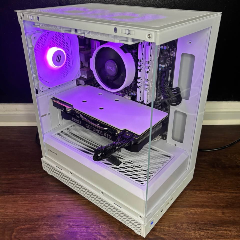 White Gaming PC (RTX 2070 Super 8GB + AMD Ryzen 5 5500 + 16GB DDR4 + SSD)