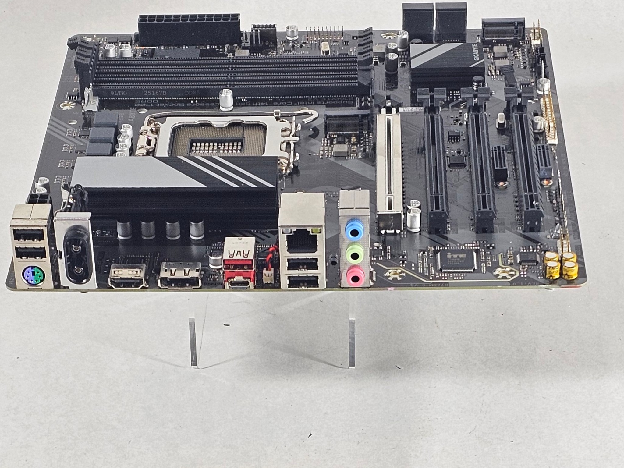 Gigabyte B760M C V3 LGA1700 DDR5 mATX Motherboard