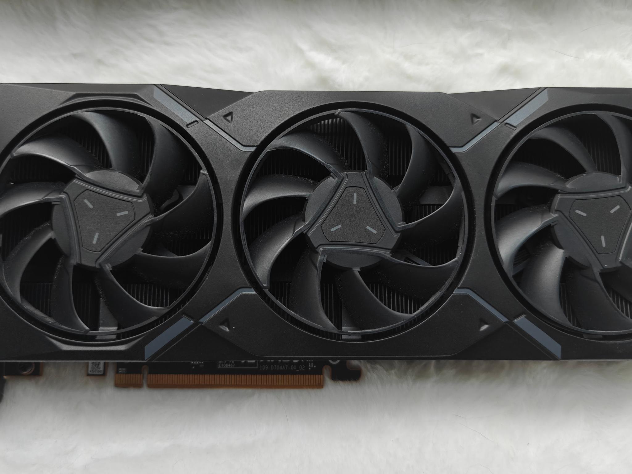 AMD Radeon RX 7900 XT Reference