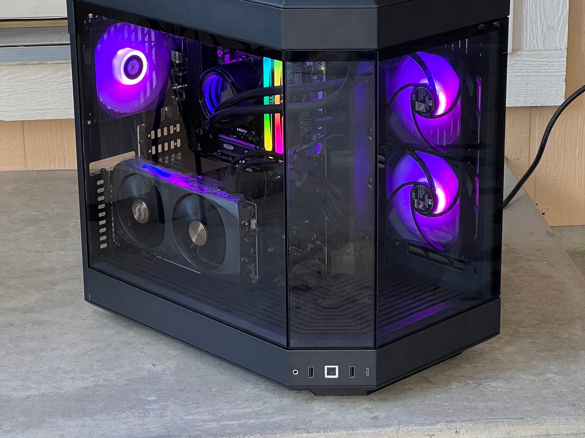 ⬛️Black HYTE⬛️ rtx 3080, ryzen 5 7600x, 32GB 6400mhz