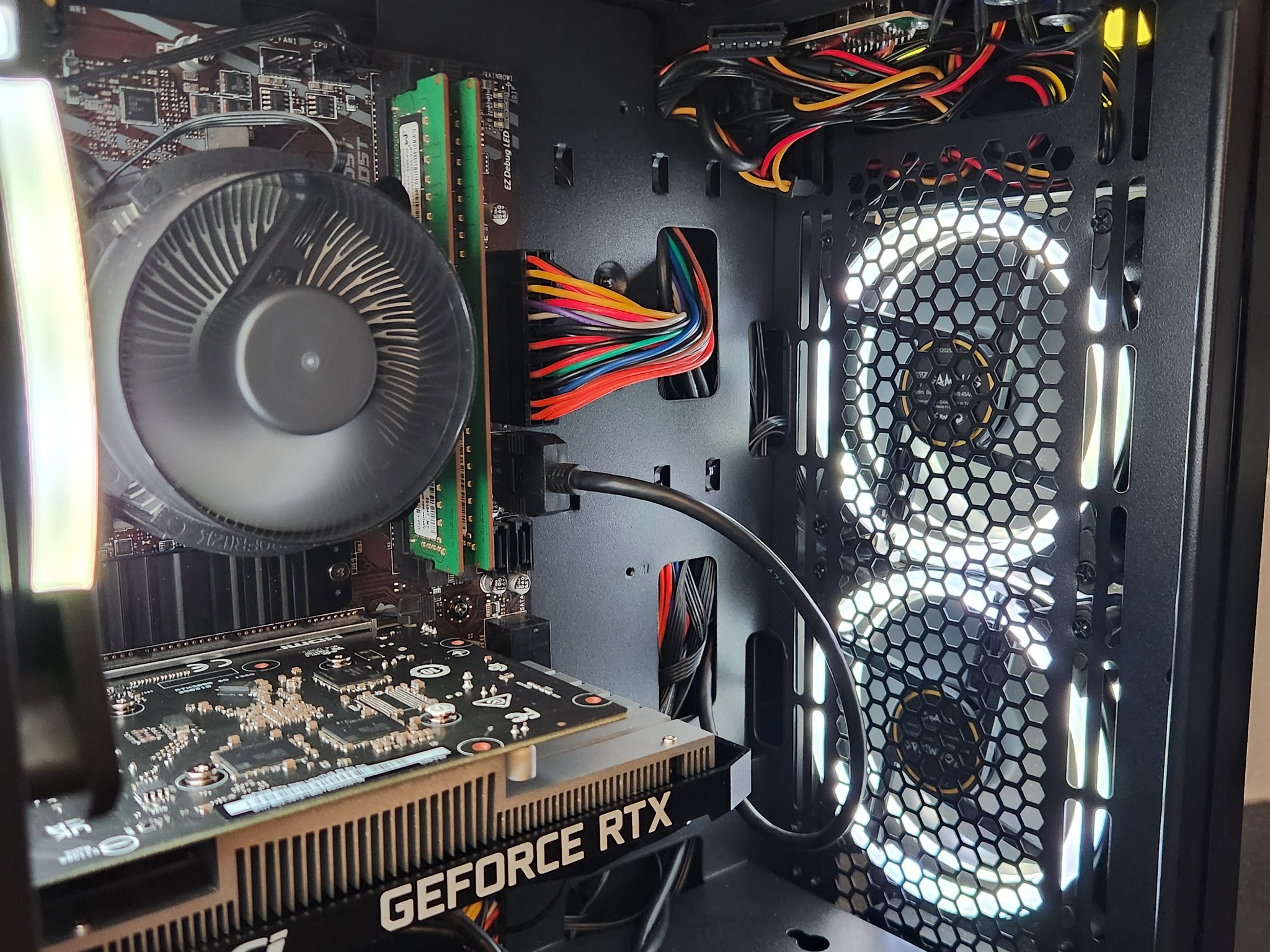 "Budget ESport PC" RTX 3050 6GB | Intel I3 10100f | 16GB DDR4 | 500gb SSD | WIFI
