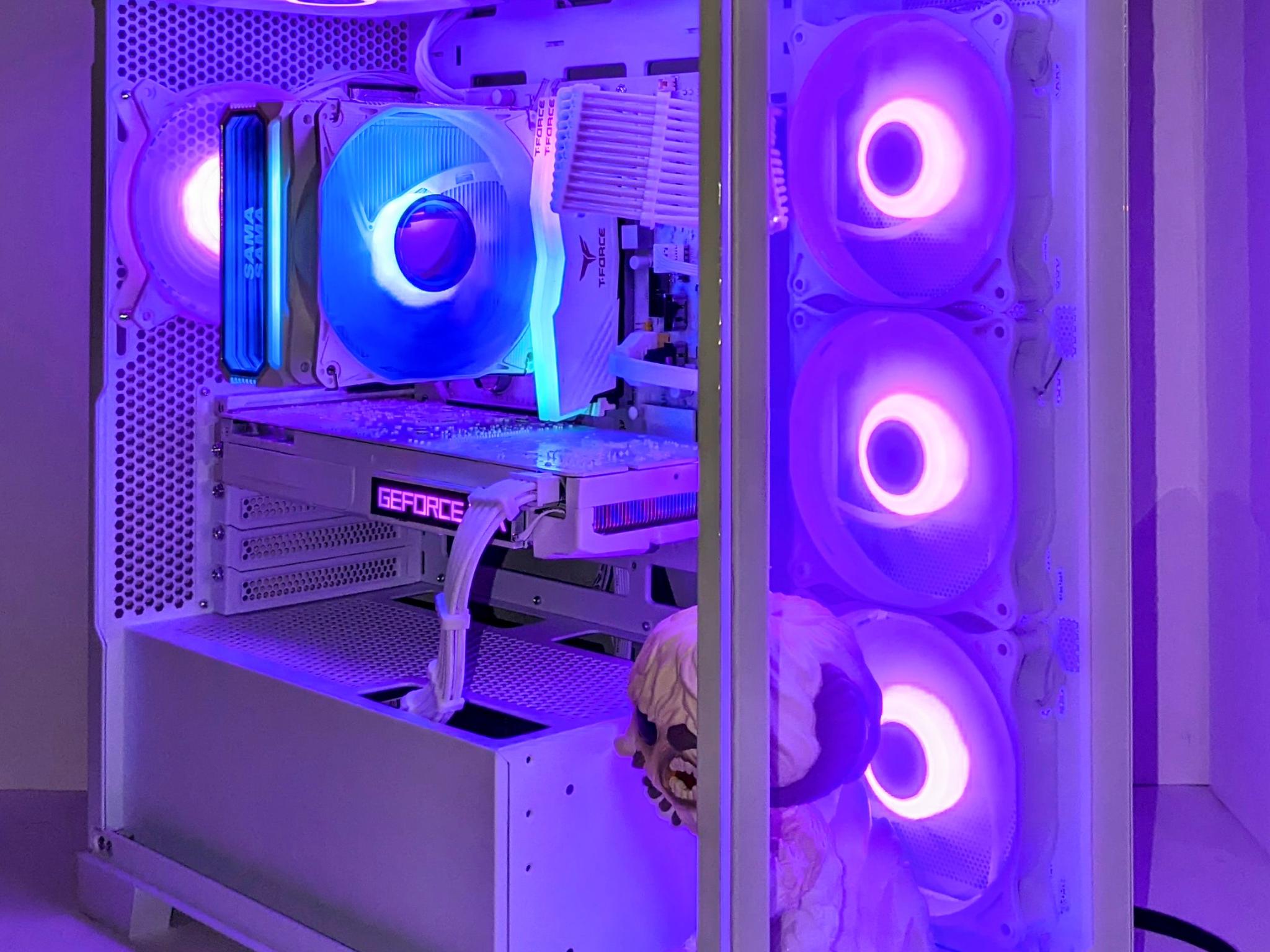 Blizzard King🧊👑| I7-7700| GTX 1080 8GB| 16GB Gloway RGB DDR4| 1TB NVMe SSD| Windows 11 Pro