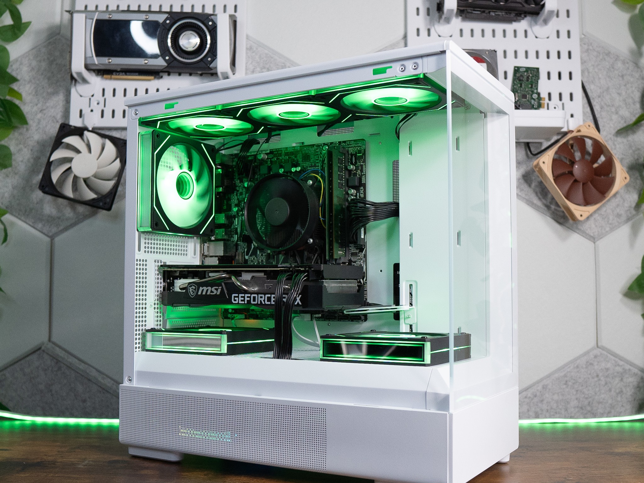 ❄️🌨 | MSI GeForce RTX 3070 8GB | RYZEN 7 5700G | 32GB DDR4 RAM | 1TB NVME + 2TB HD | Arctic Borealis