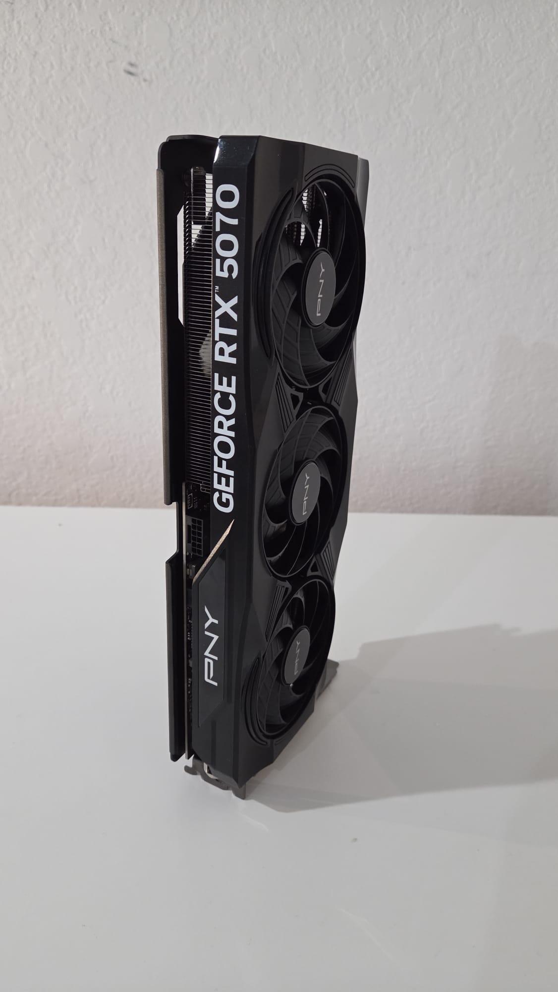 PNY GeForce RTX 5070 12GB GDDR7 Triple Fan - DLSS 4 - Blackwell - Like New