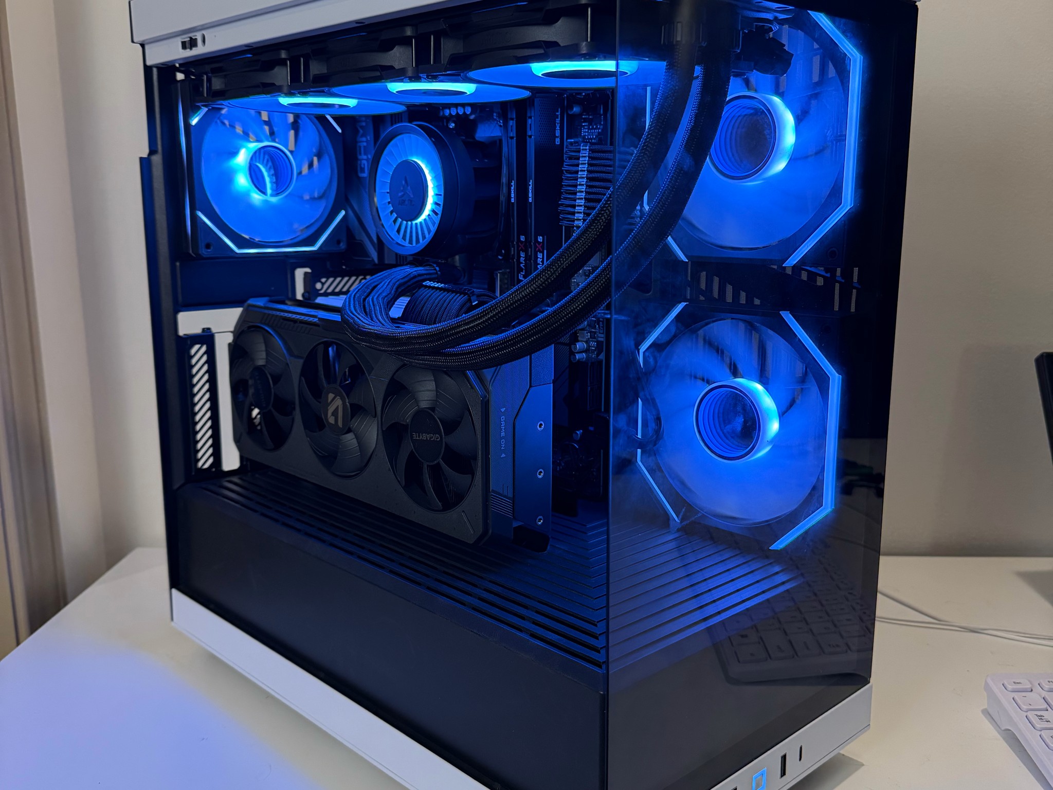 RX 9070 XT | Ryzen 7 9700X | 32gb DDR5 | 1tb NVME 🔥