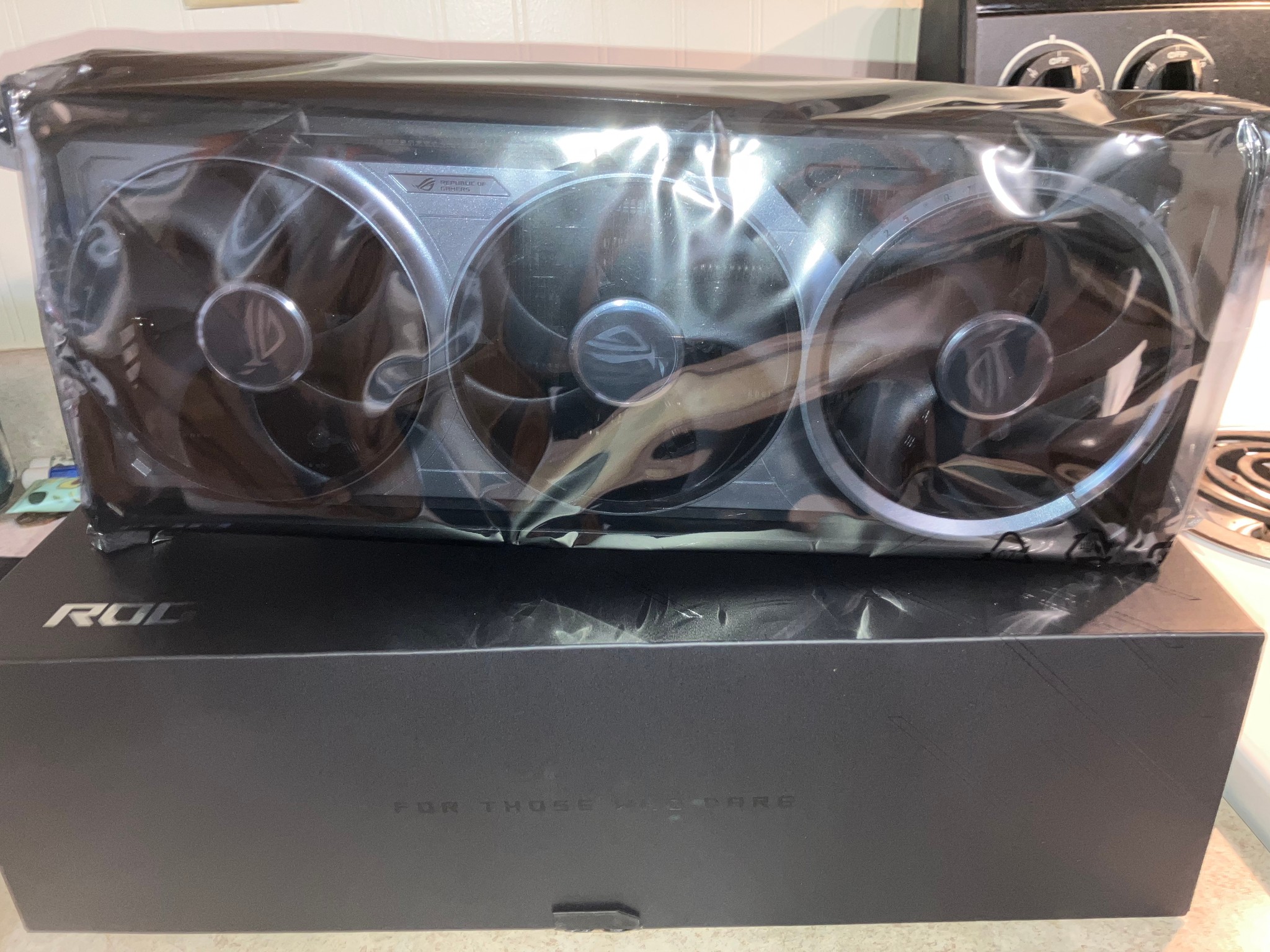 ASUS ROG Astral GeForce RTX 5080 16GB GDDR7 OC Edition