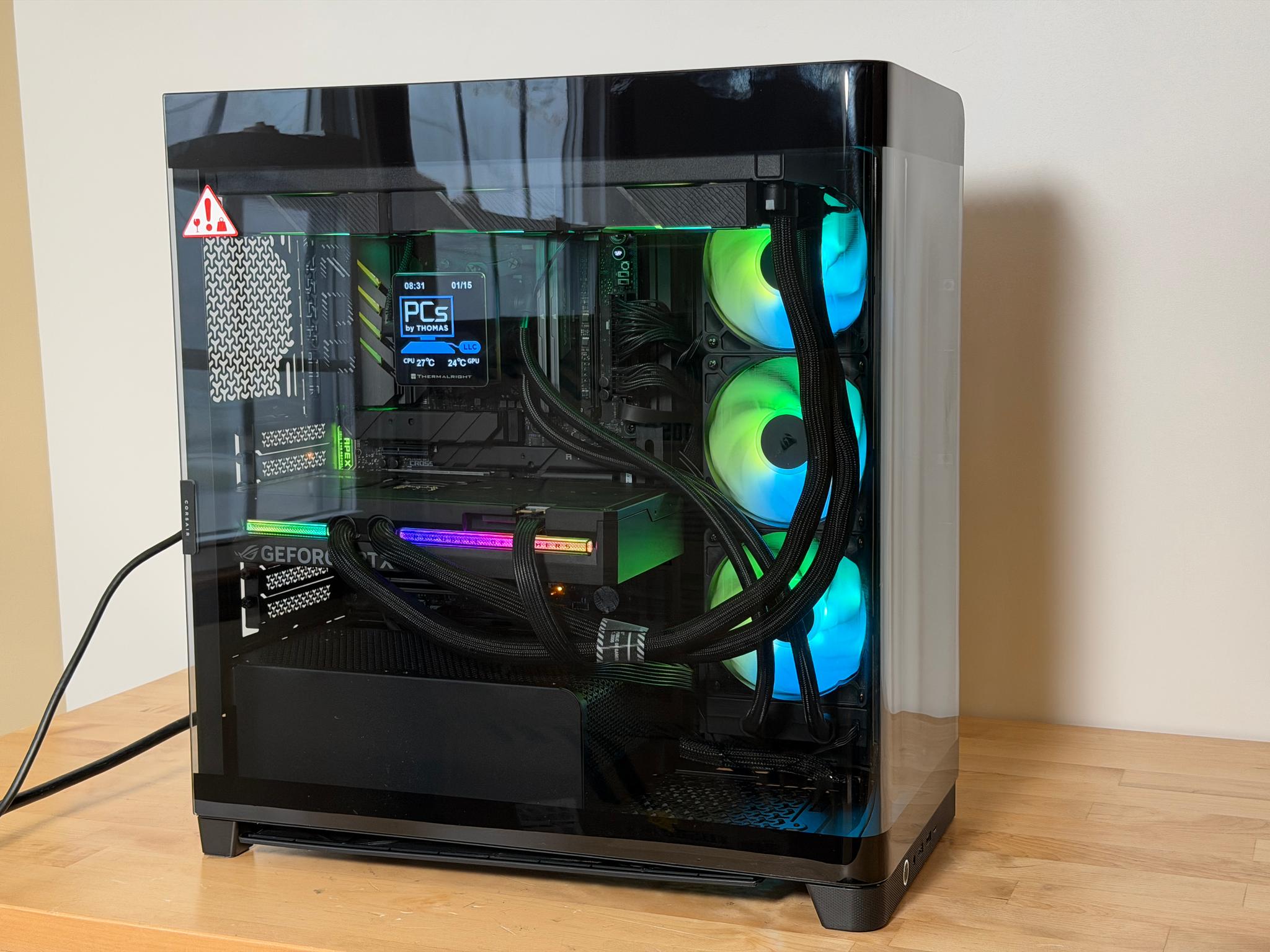 RTX 5090 Astral Liquid Cooled, Ryzen 7 9800x3d Gaming/Workstation PC