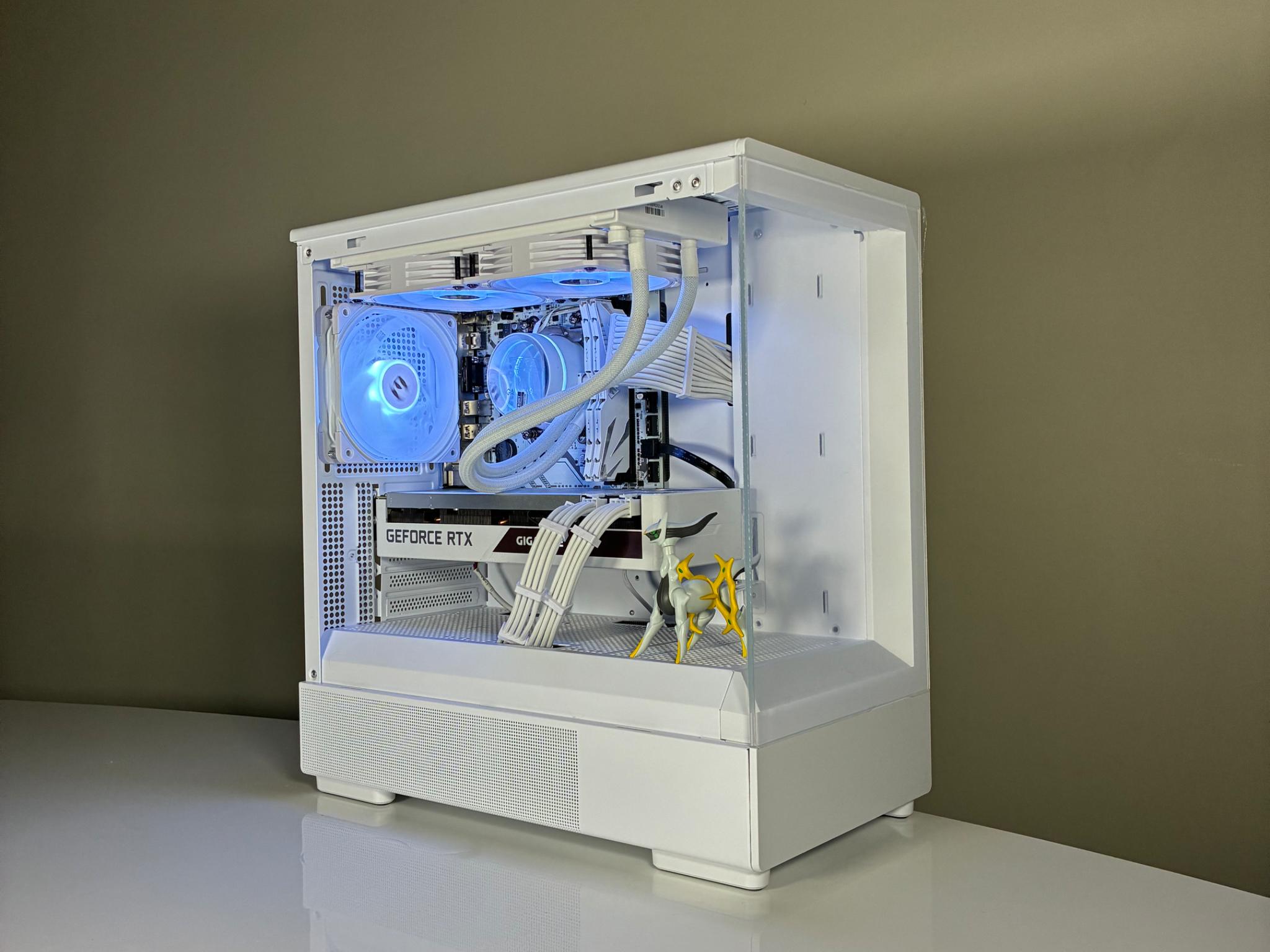 WICKED WHITE PC | RTX 3070 | Ryzen 7 3700X | 32 GB RAM | 1.5 TB Storage